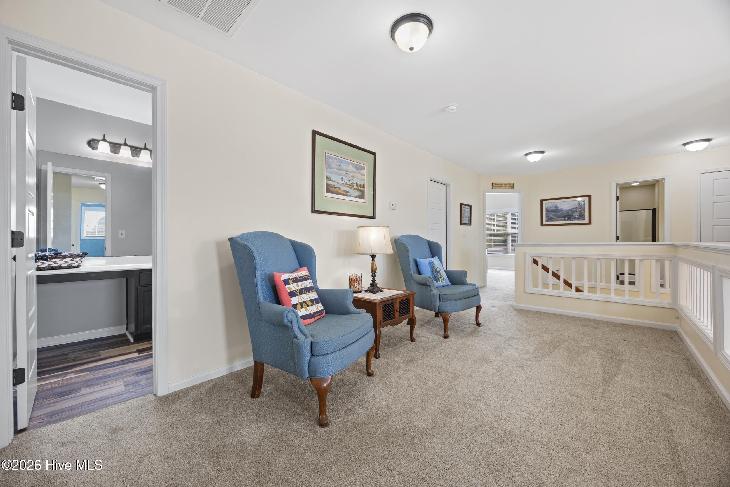 100549248 | Photo 42