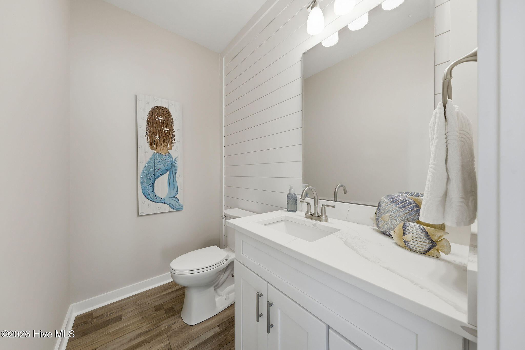 100559118 | Photo 32