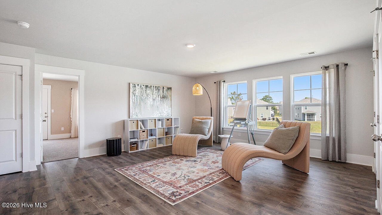 100567119 | Photo 20