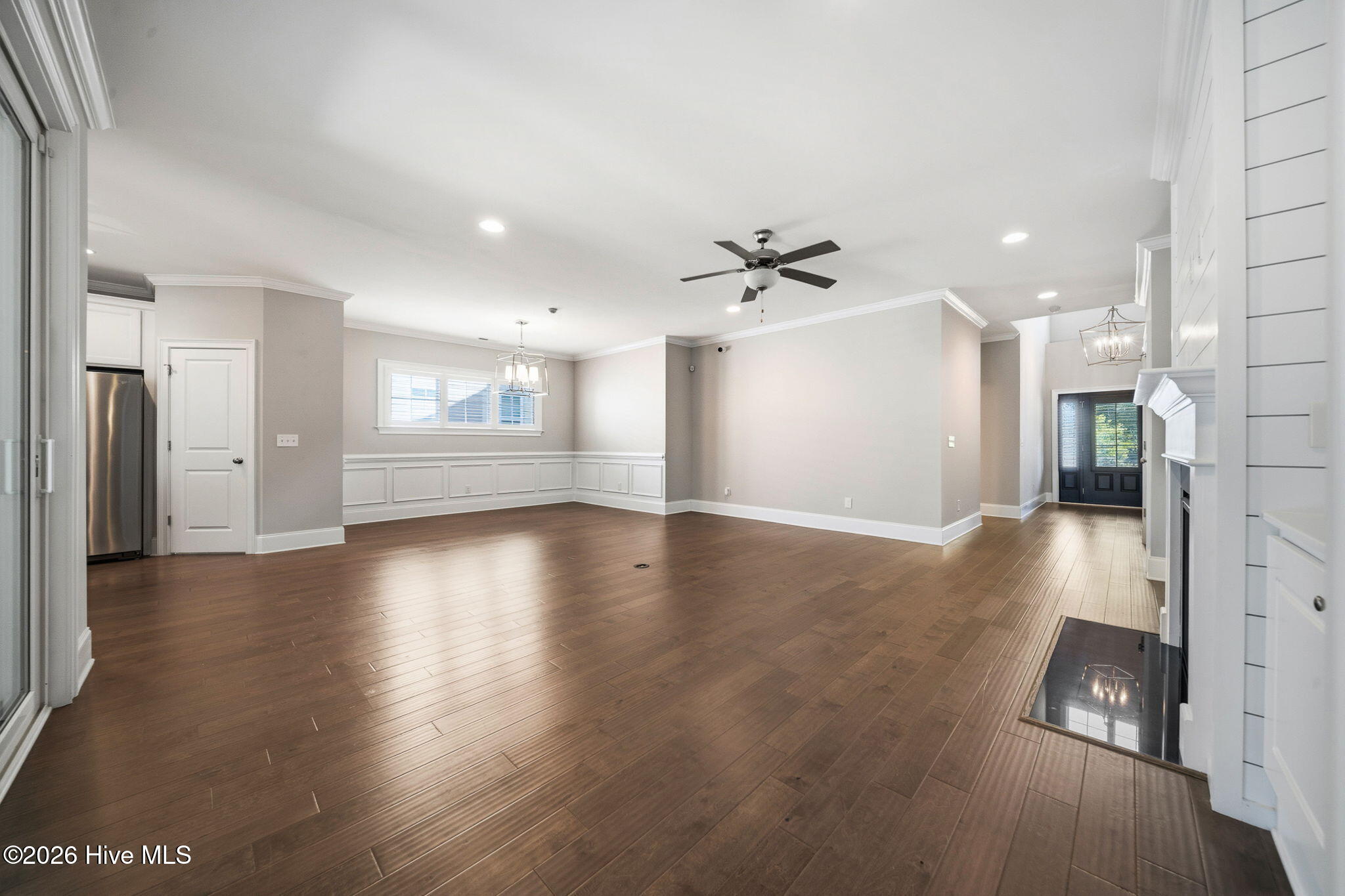 100567519 | Photo 10