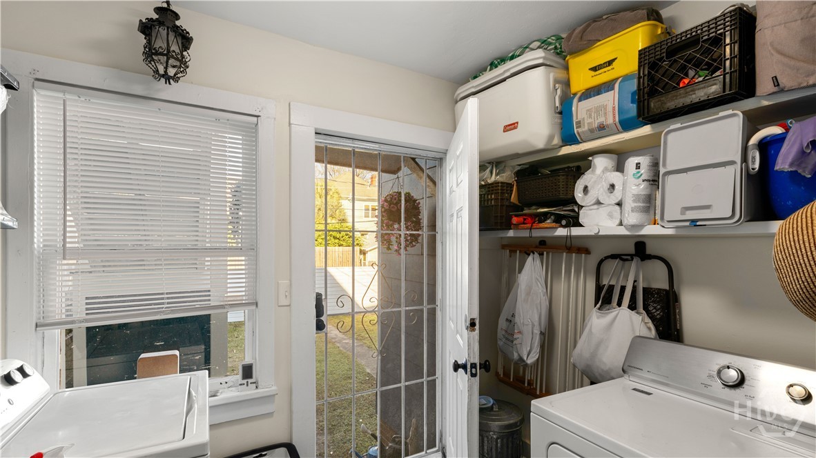 1st Fl laundry