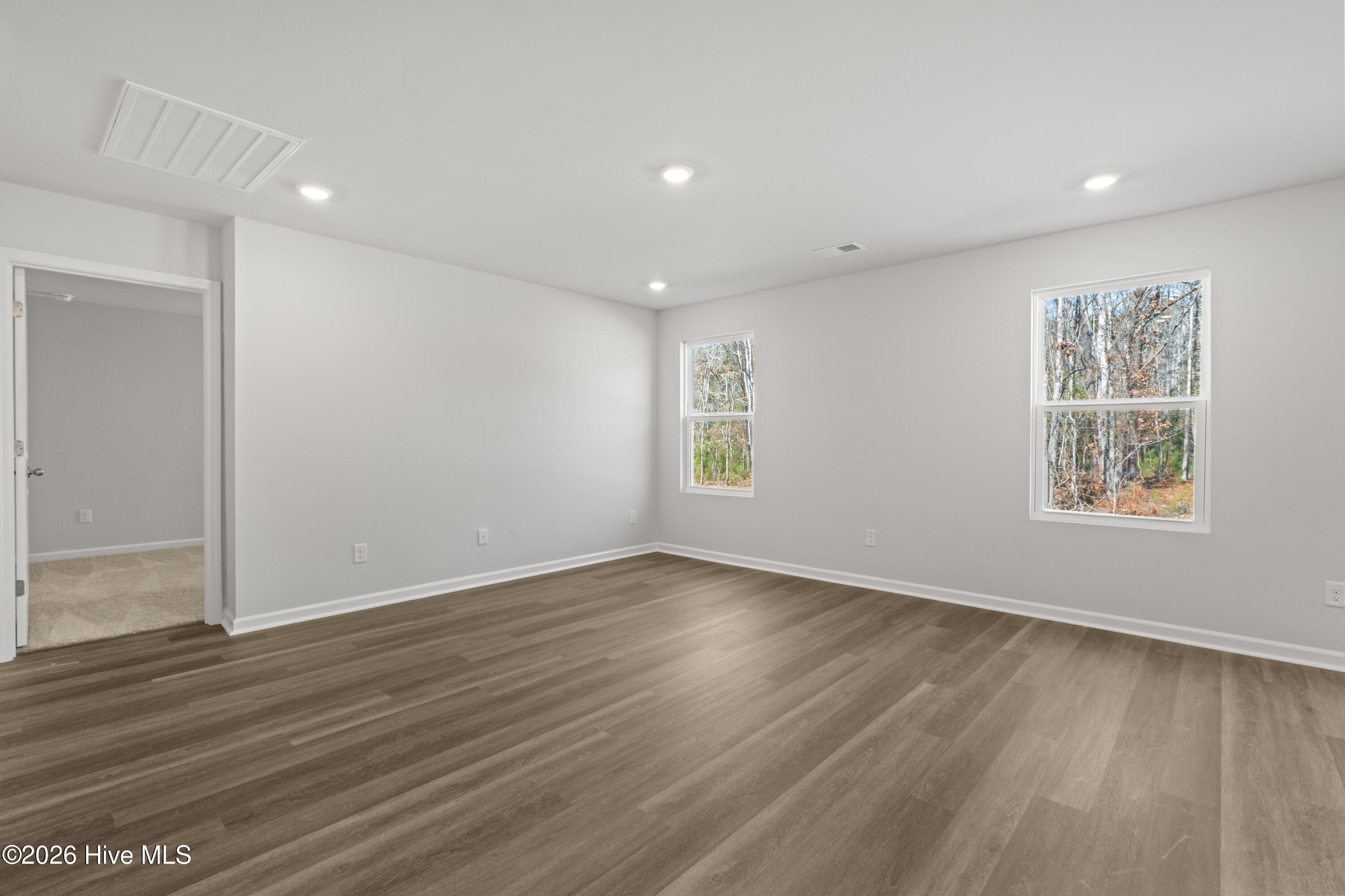 100552114 | Photo 22