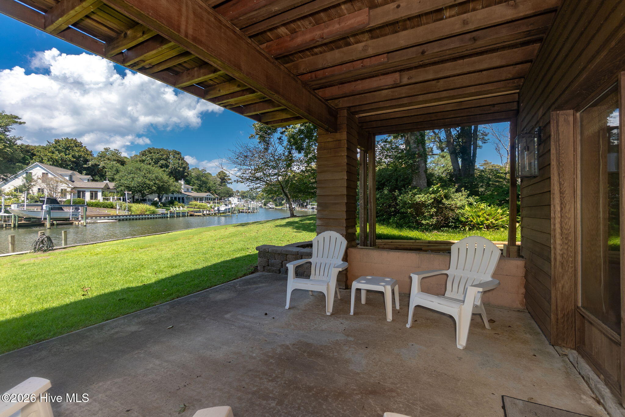 Lower patio to deck