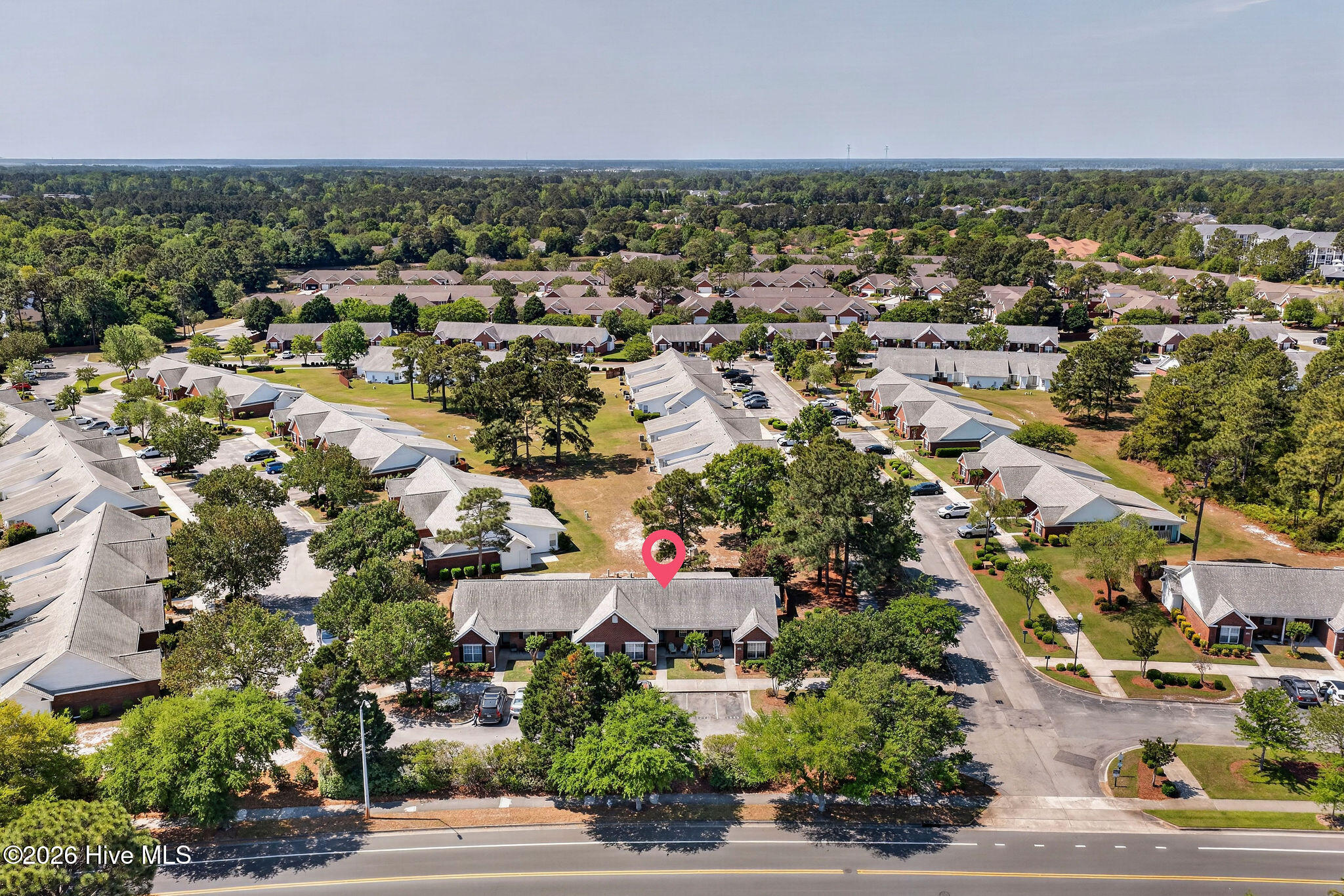 100568008 | Photo 25