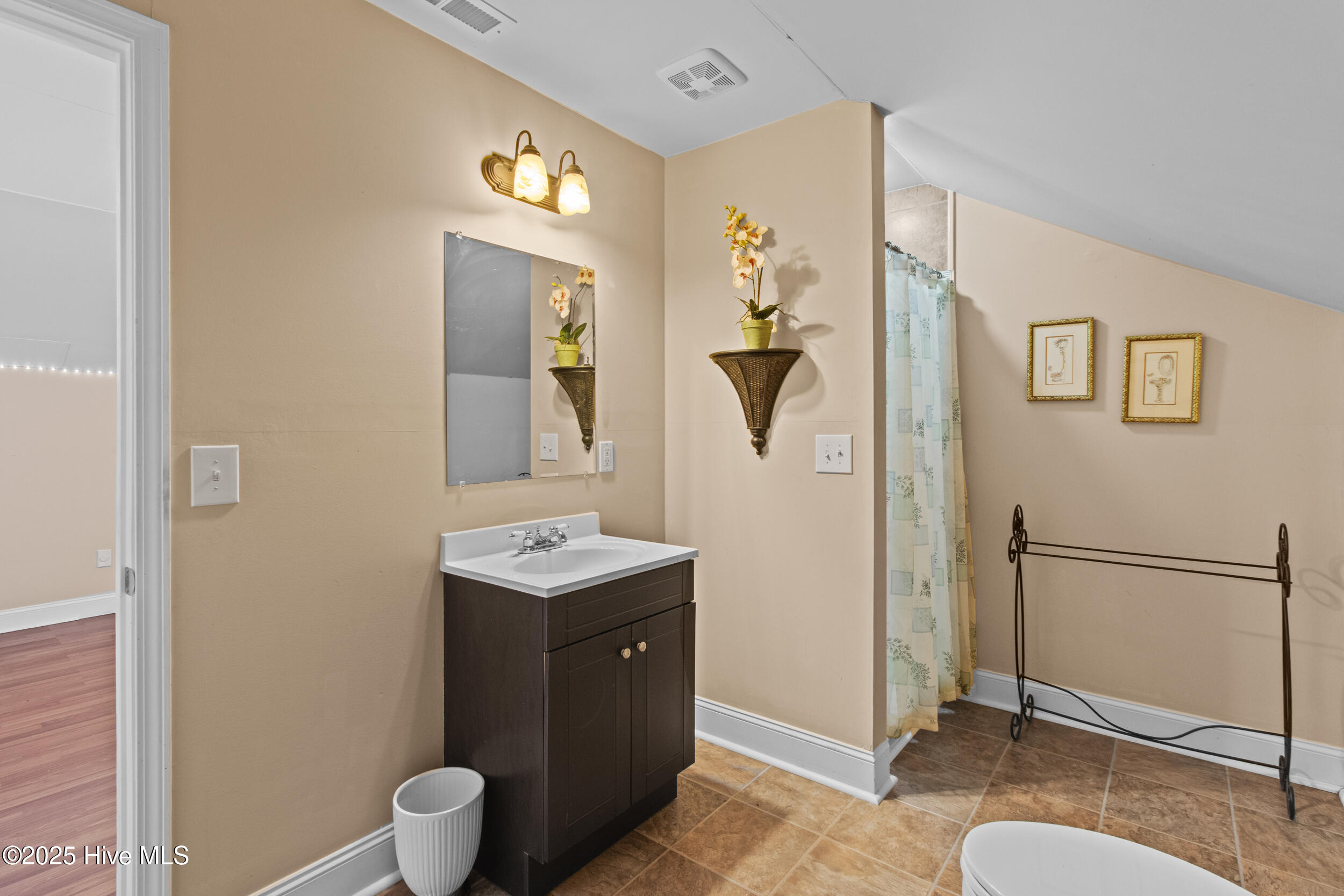 100552481 | Photo 34