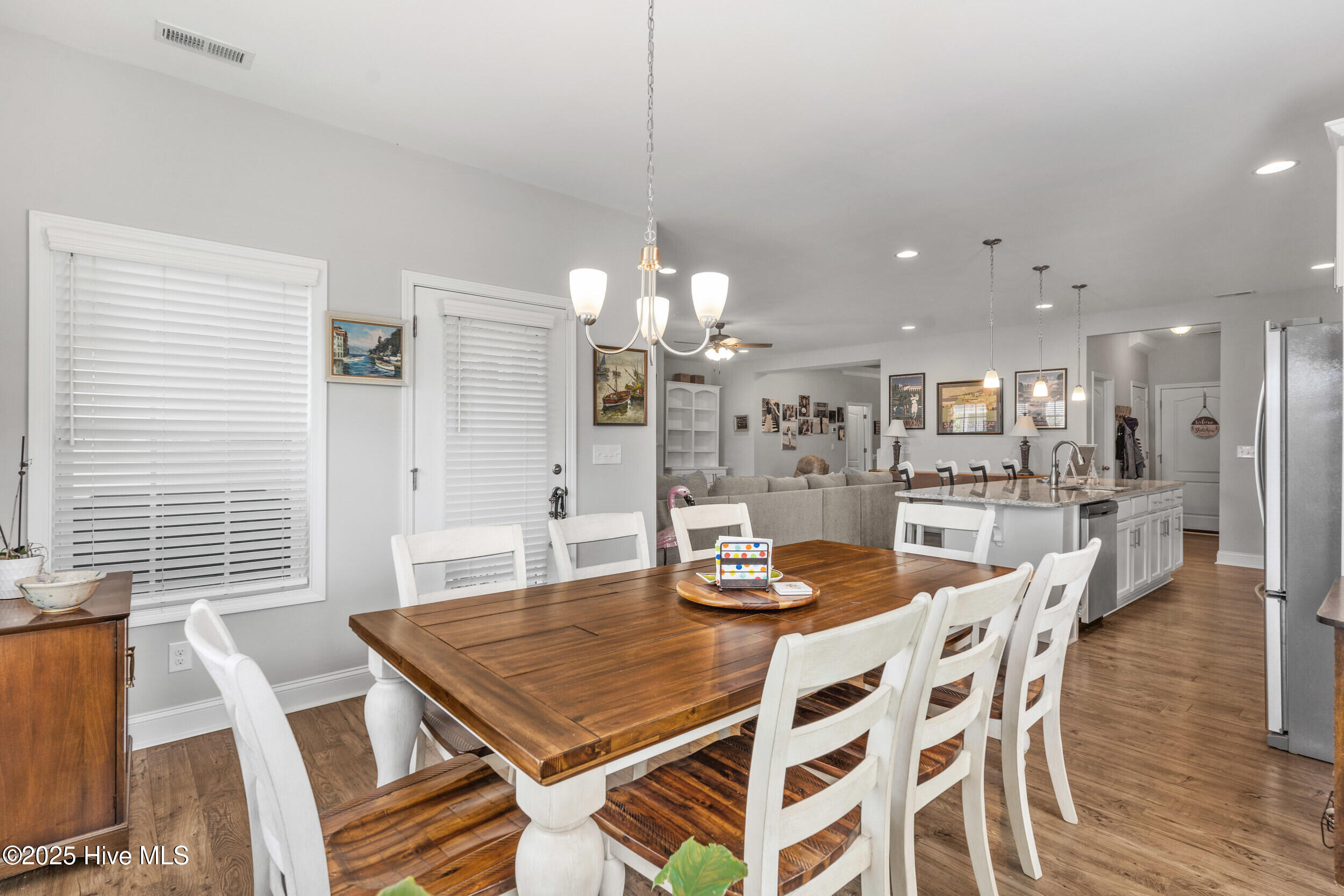 100513907 | Photo 15