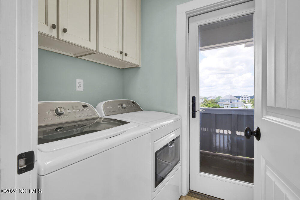 100498351 | Photo 36