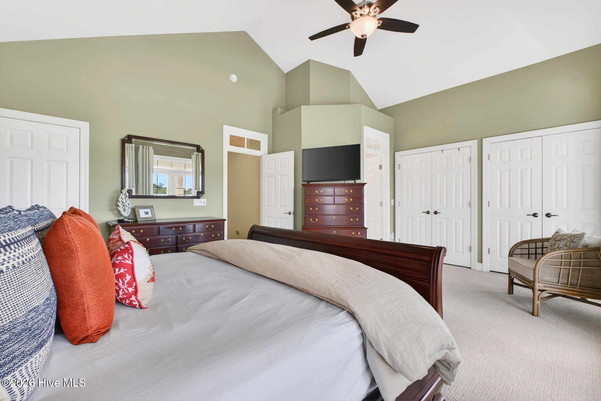 100561397 | Photo 58