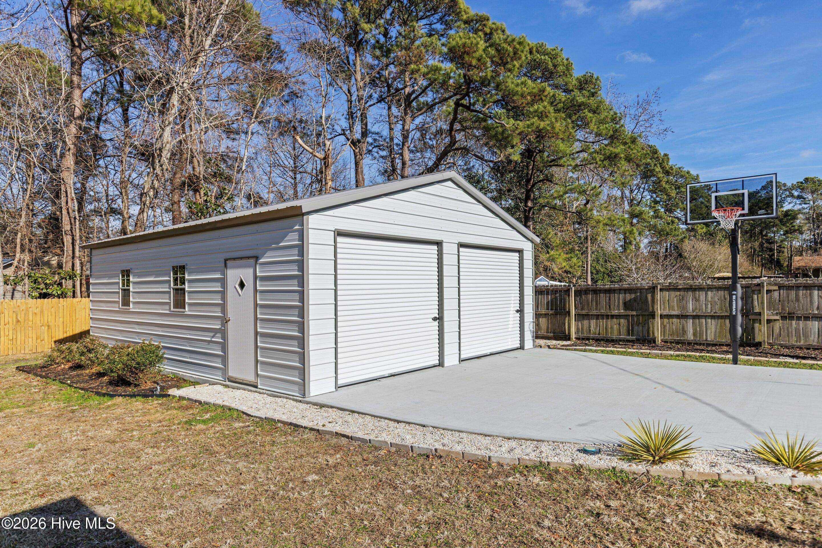 100547942 | Photo 11