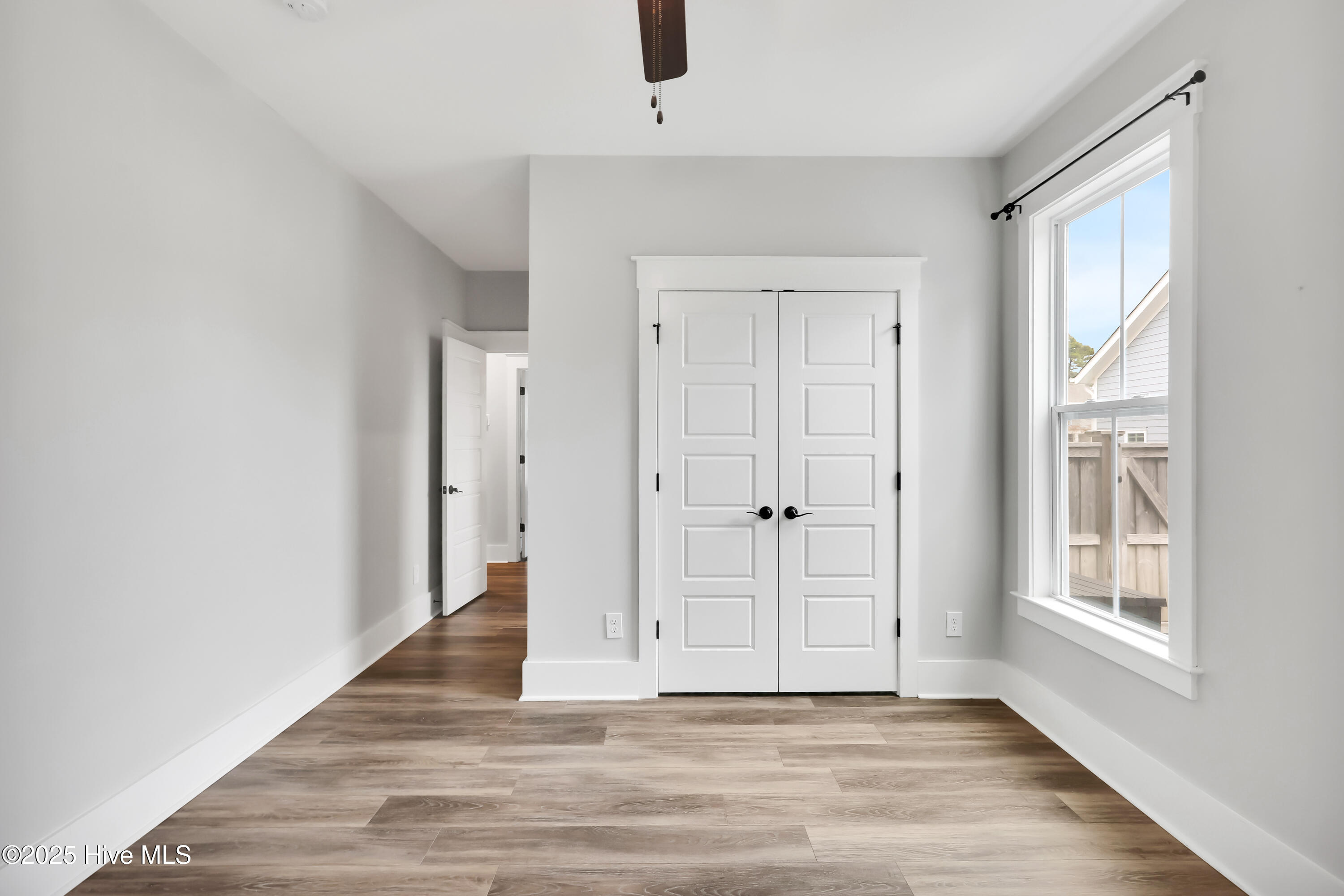 100544245 | Photo 36