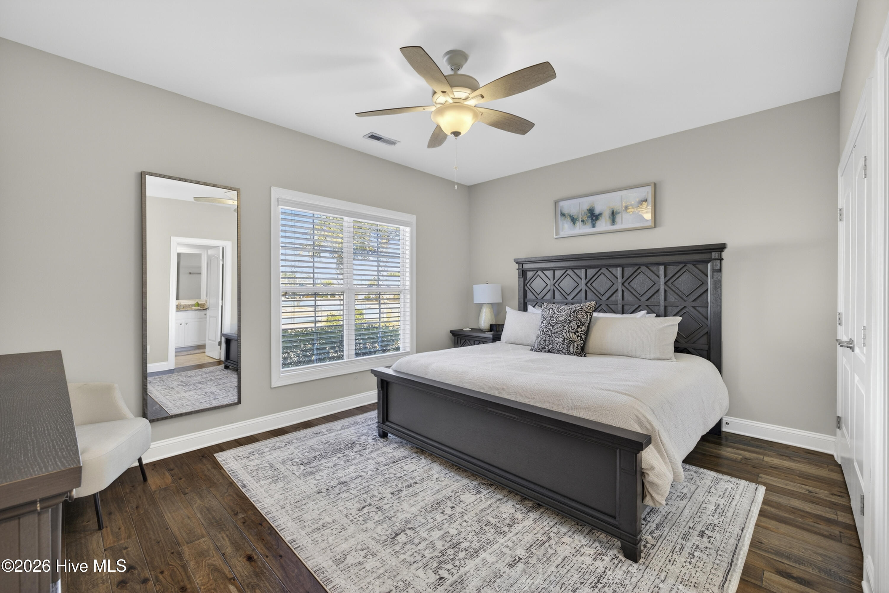 100553902 | Photo 21