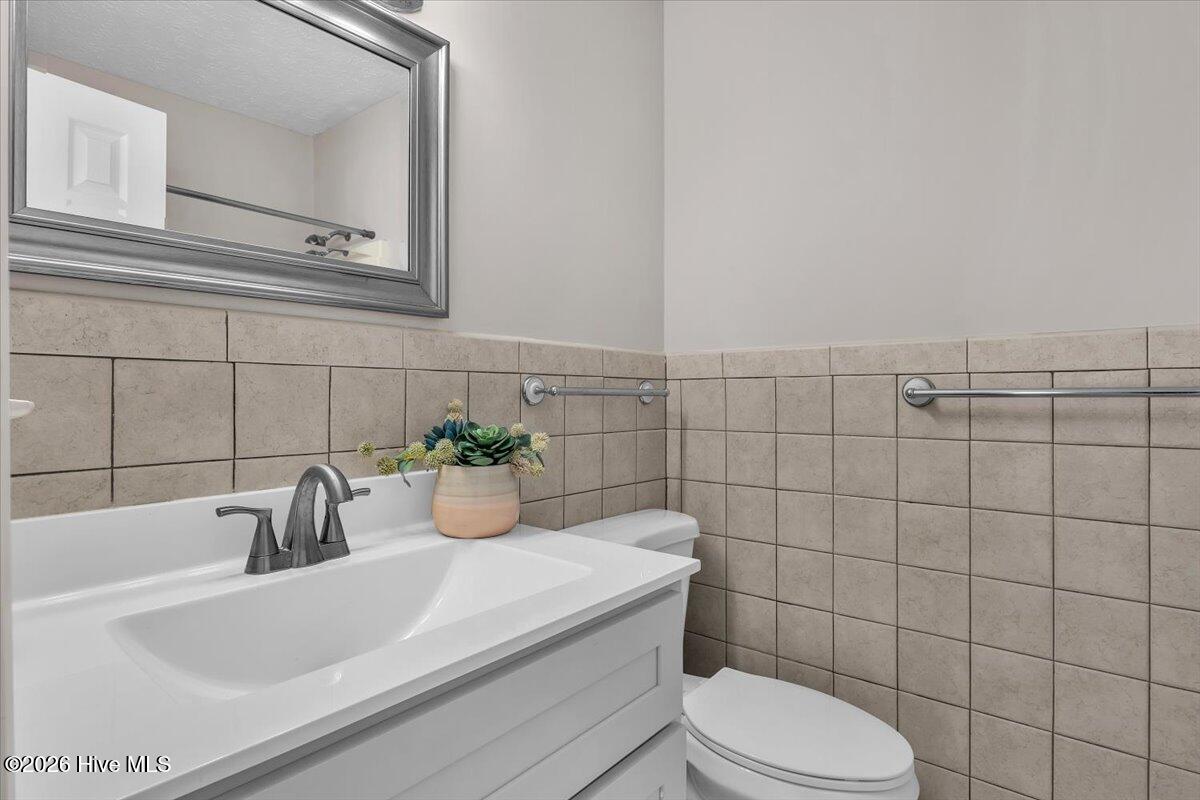 100568234 | Photo 34