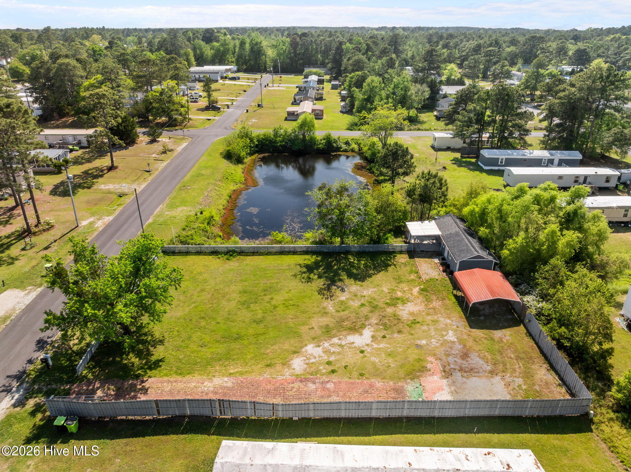 100565743 | Photo 25