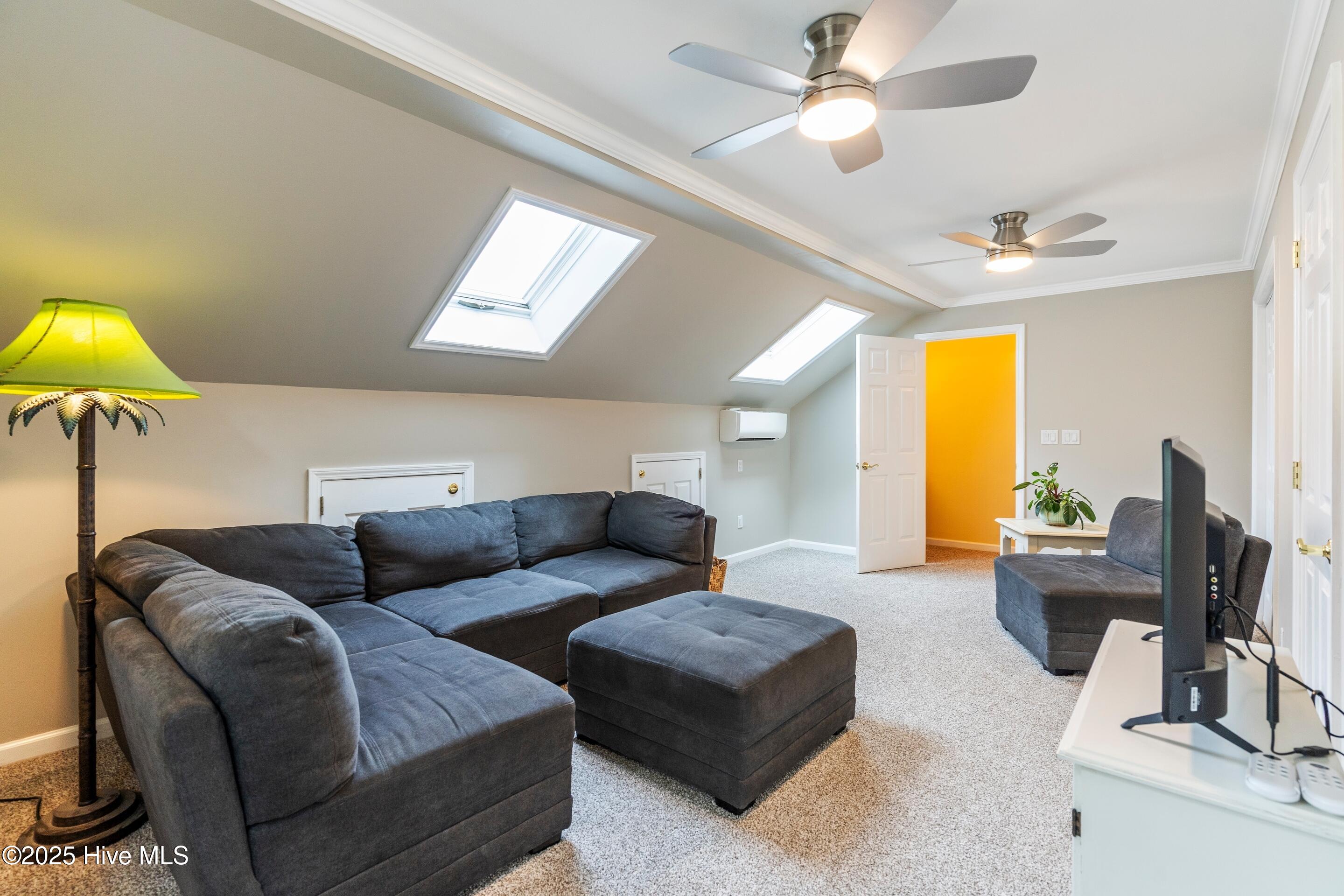 100530044 | Photo 28