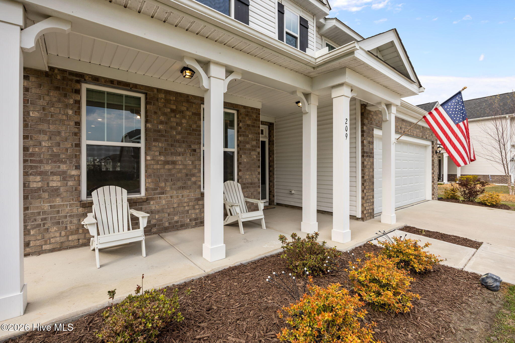 100562979 | Photo 47