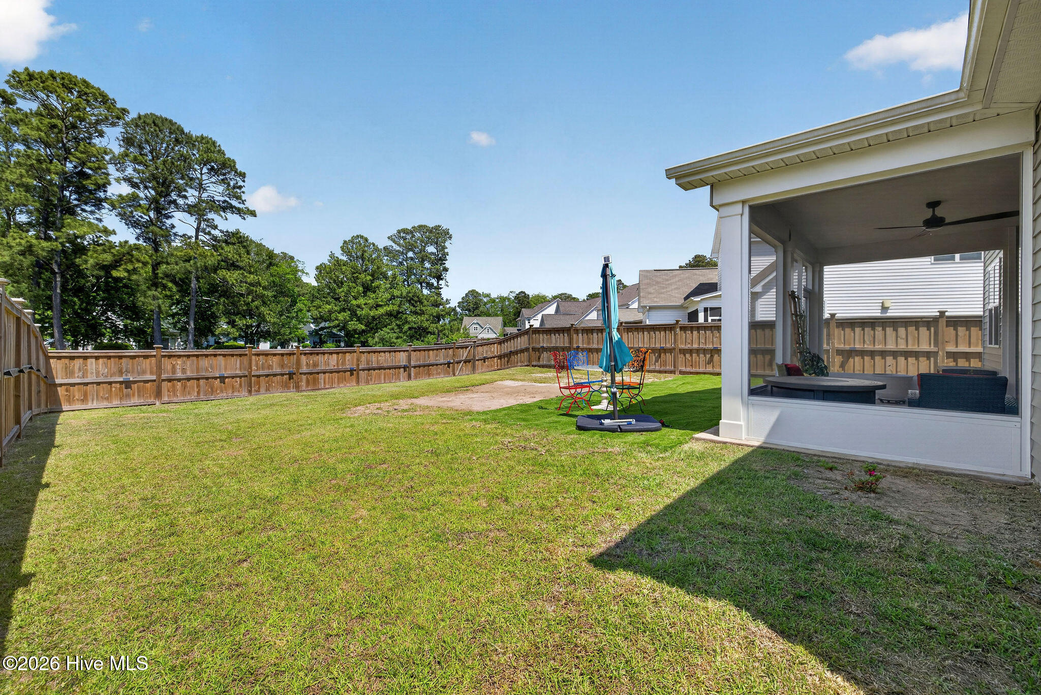 100569620 | Photo 44