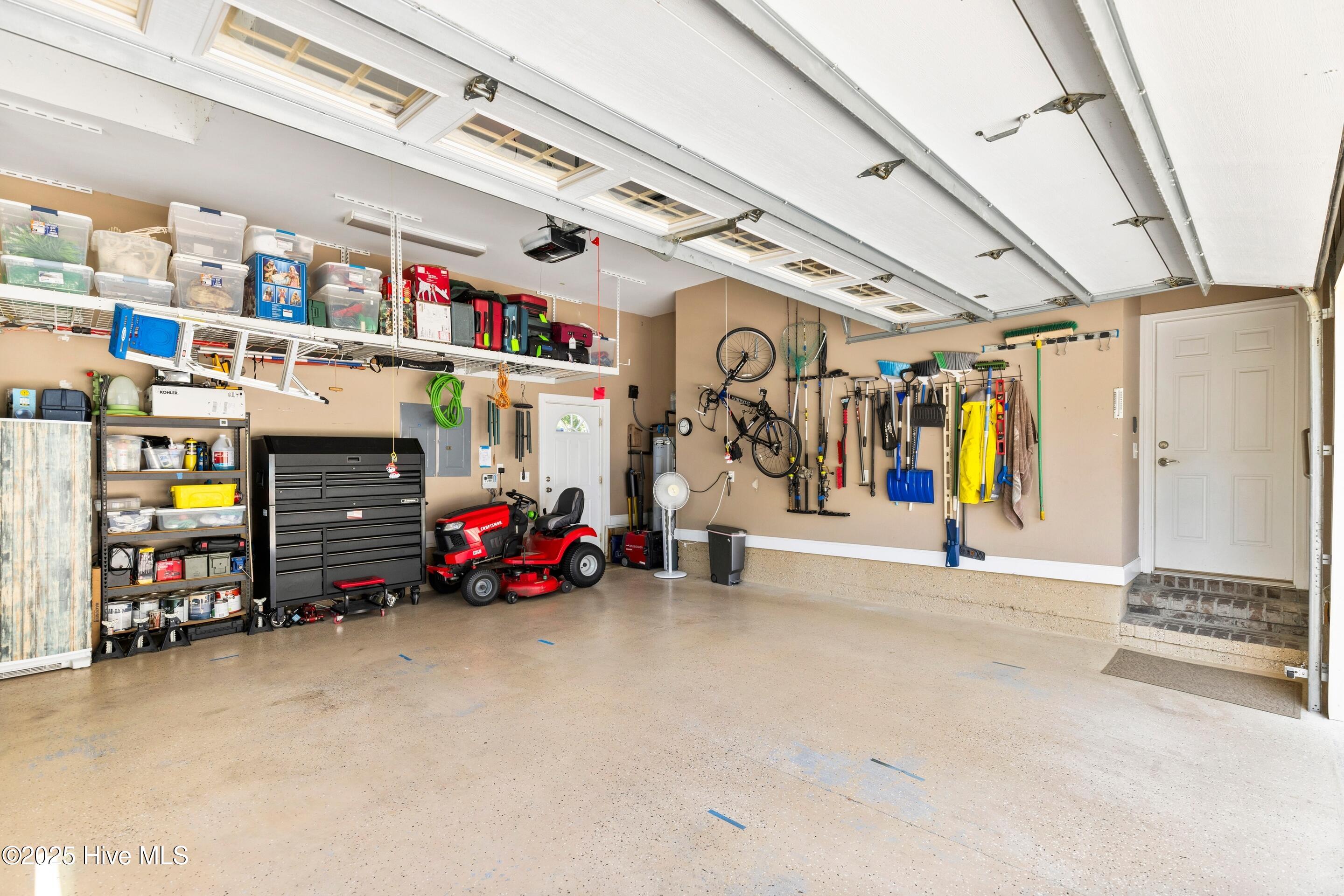 100529602 | Photo 68