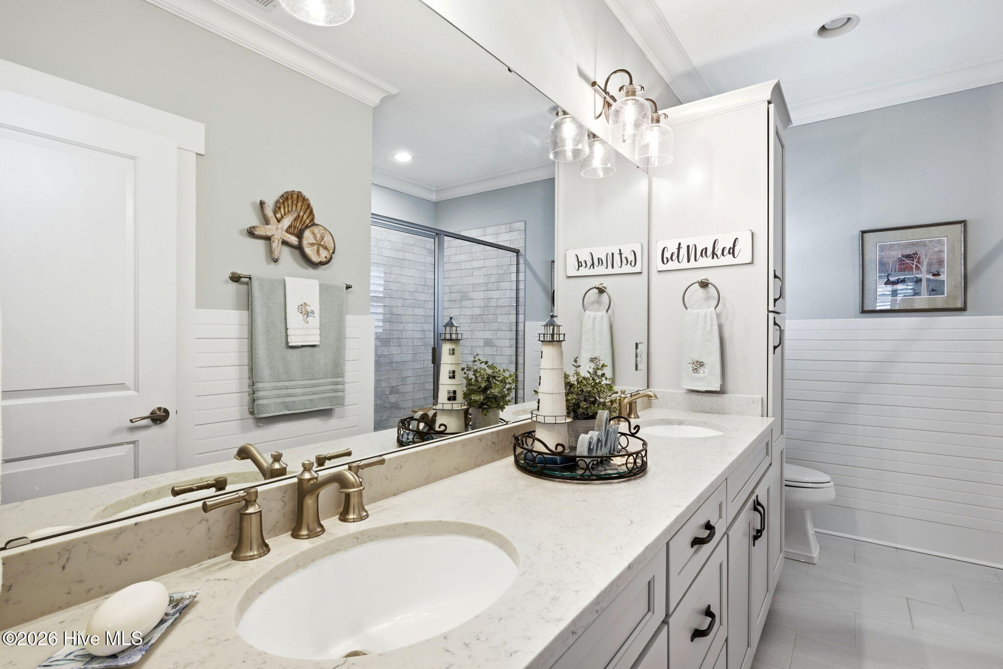 100562924 | Photo 21