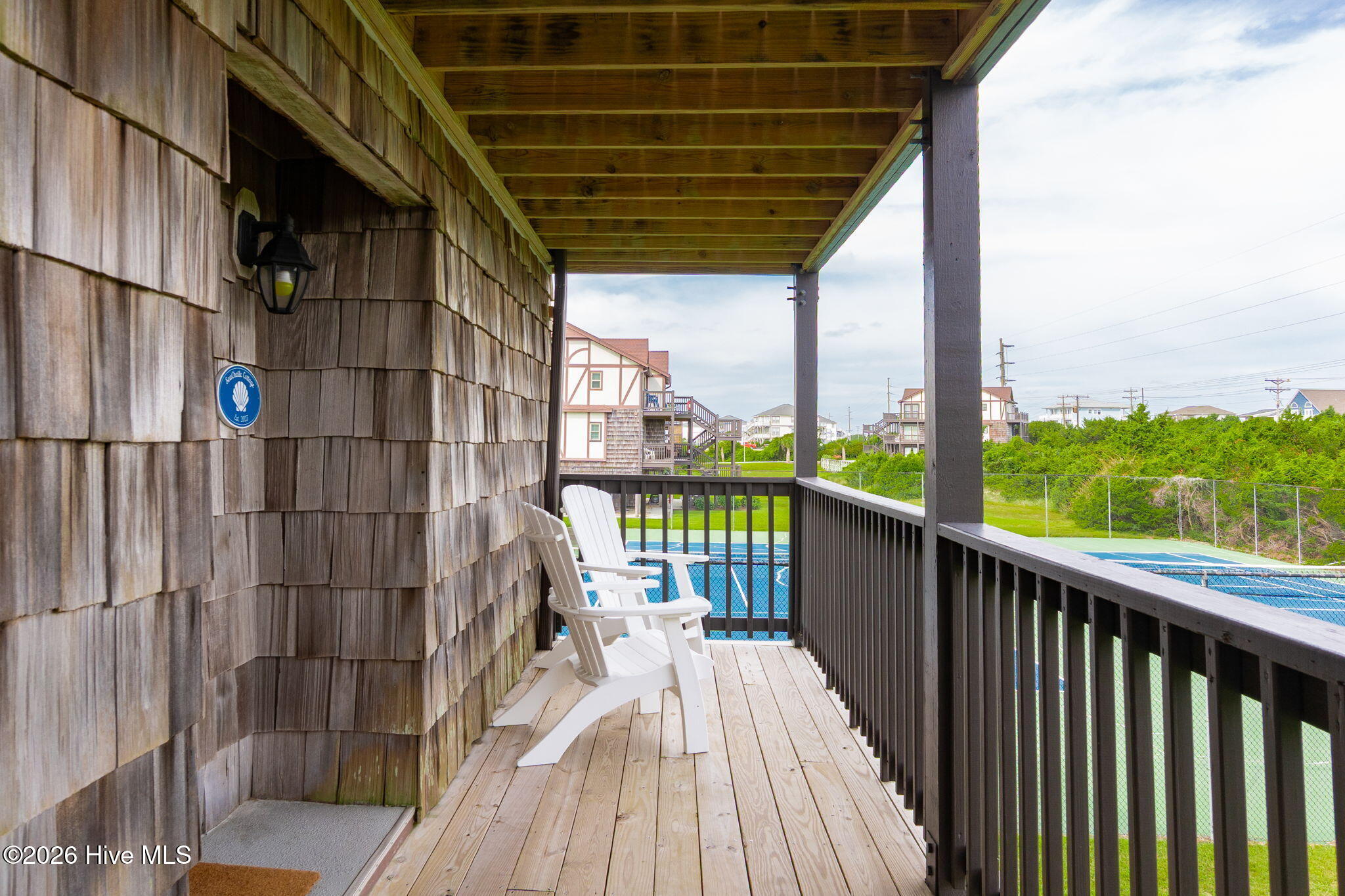 100548451 | Photo 23