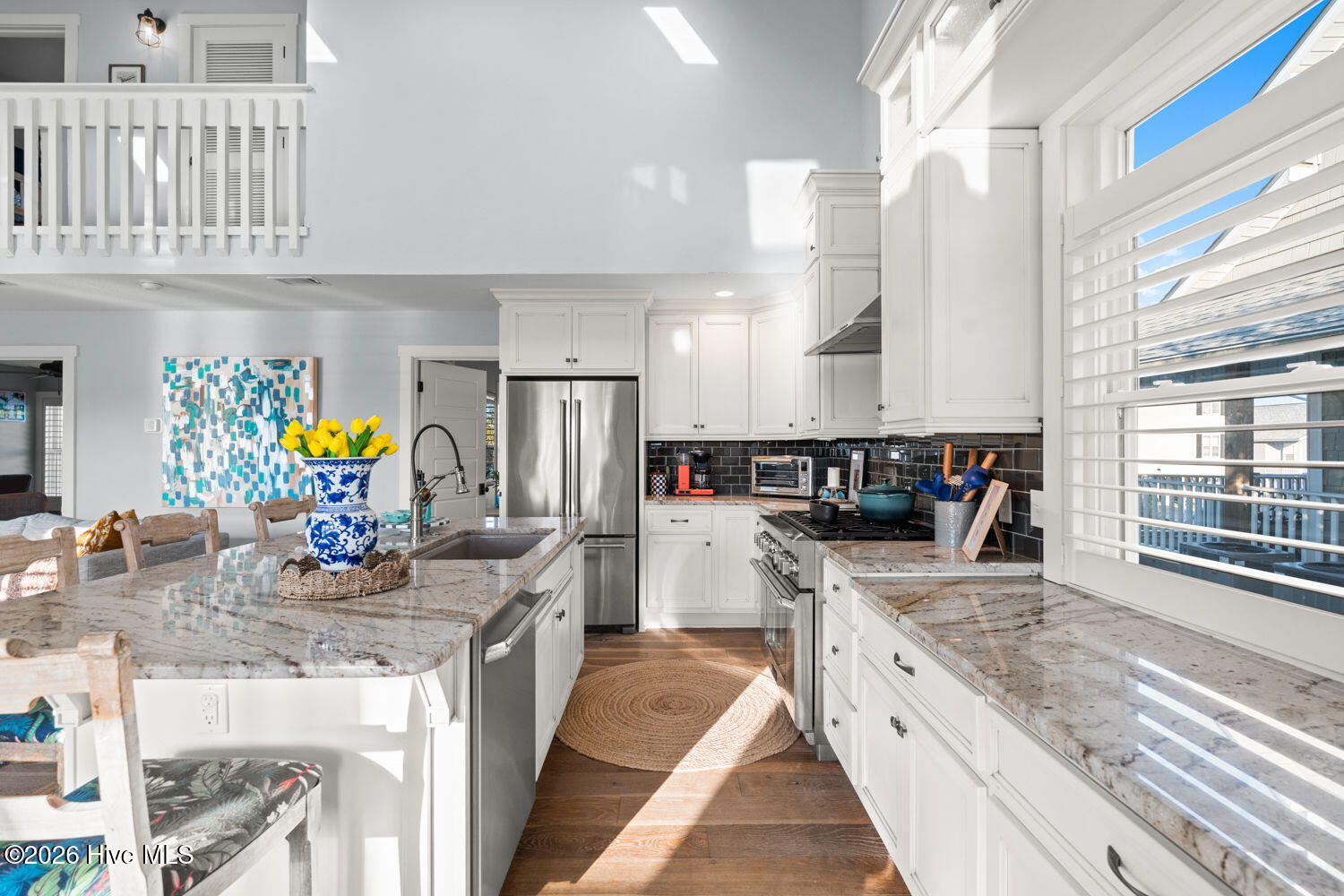 100569670 | Photo 10