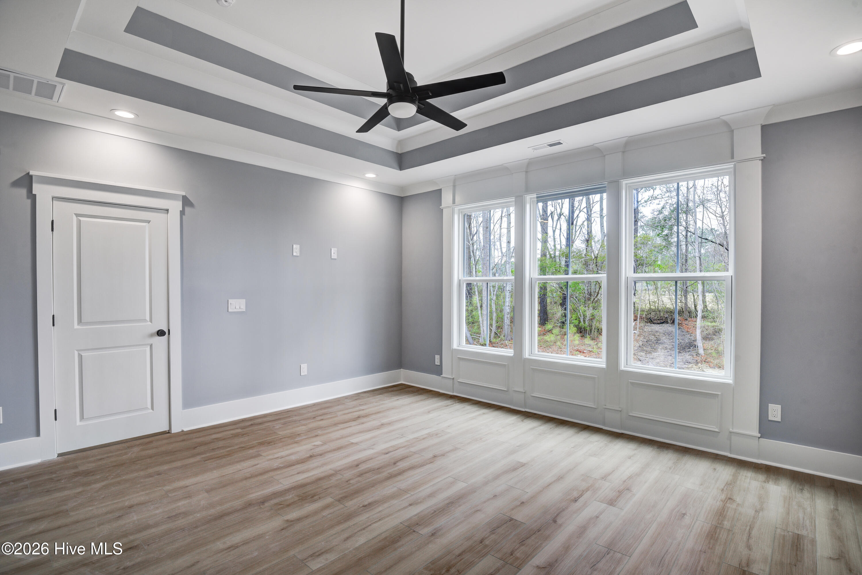 100560794 | Photo 41