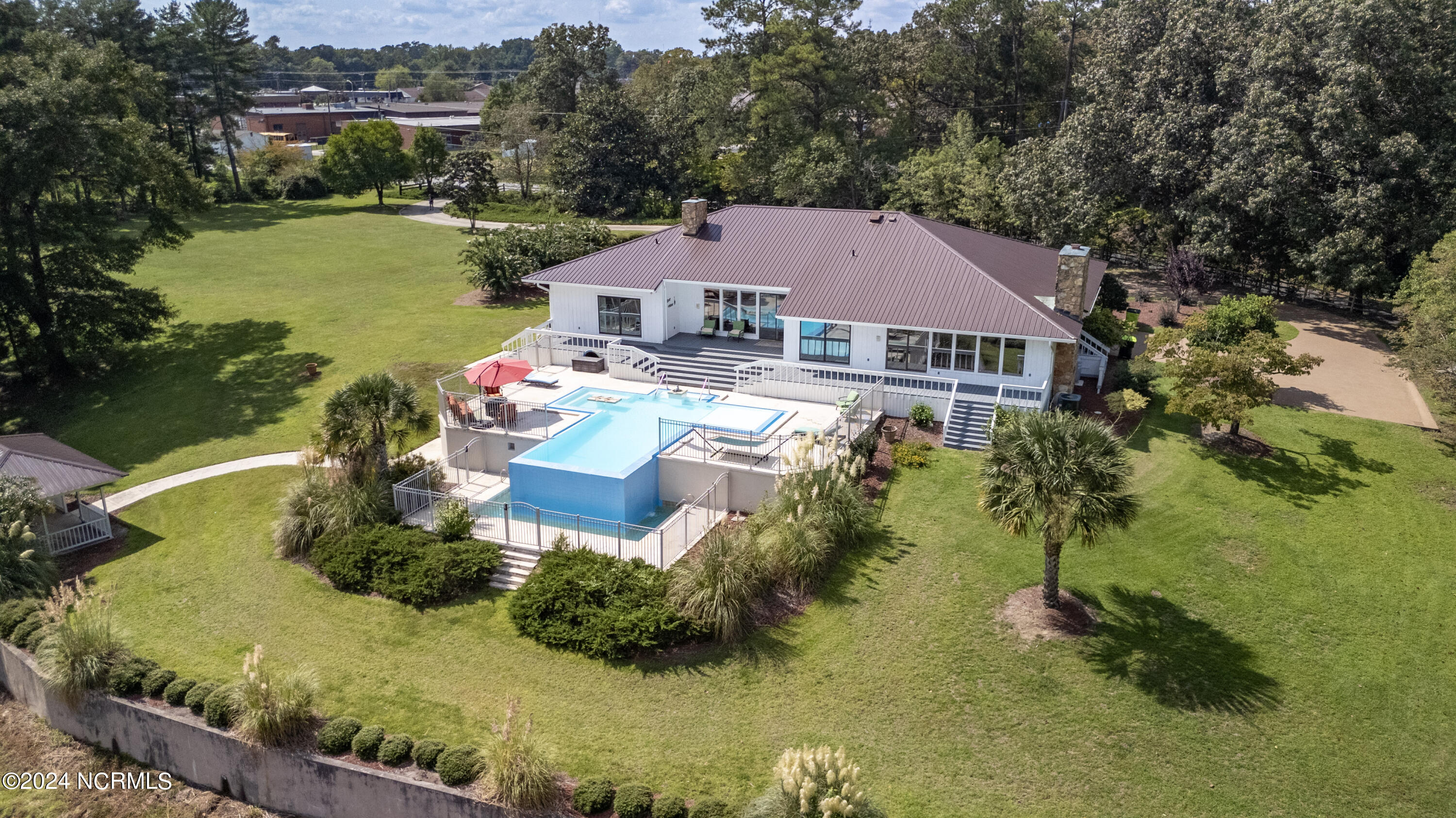 Homes for sale in Elizabethtown, NC | 101 Elizabeth Rd, Elizabethtown, NC 28337 | MLS# 100554475