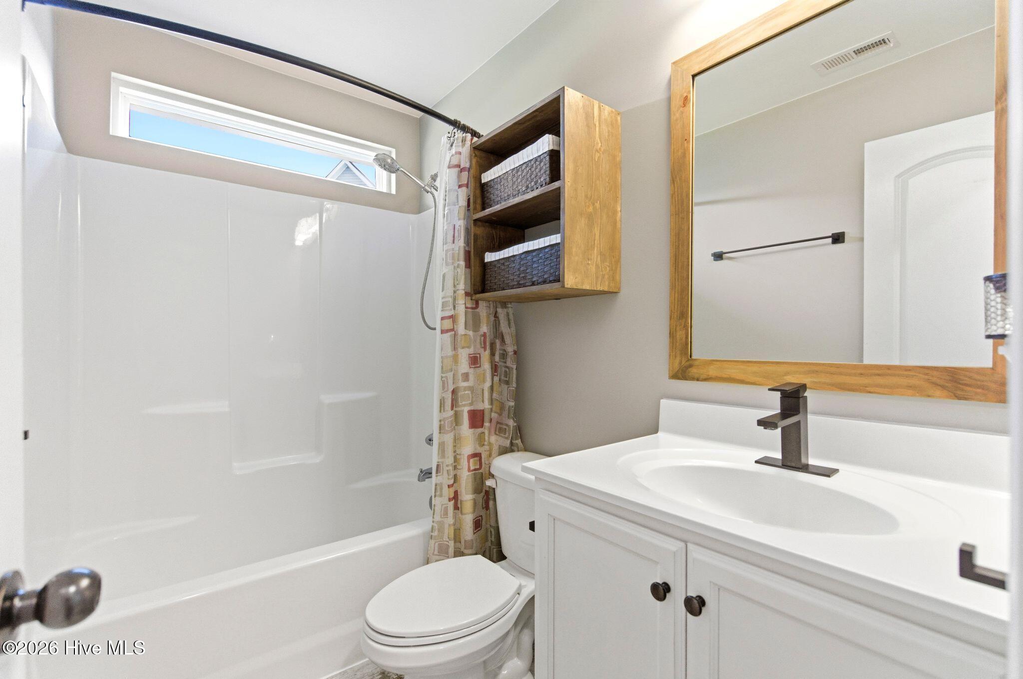 100568951 | Photo 34