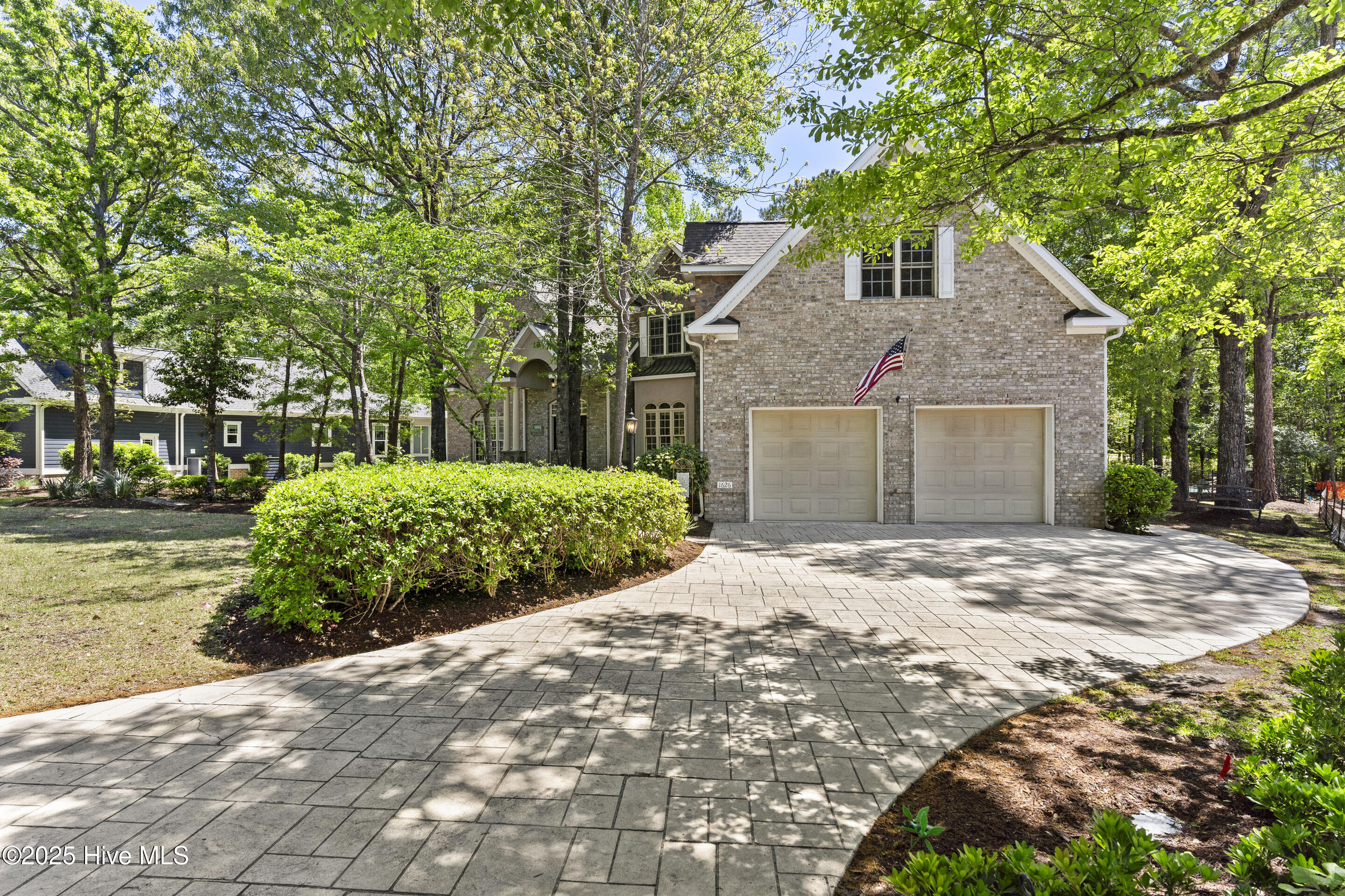 1626 Amberwood Drive SE, Bolivia, NC 28422 – photo 5: Garage