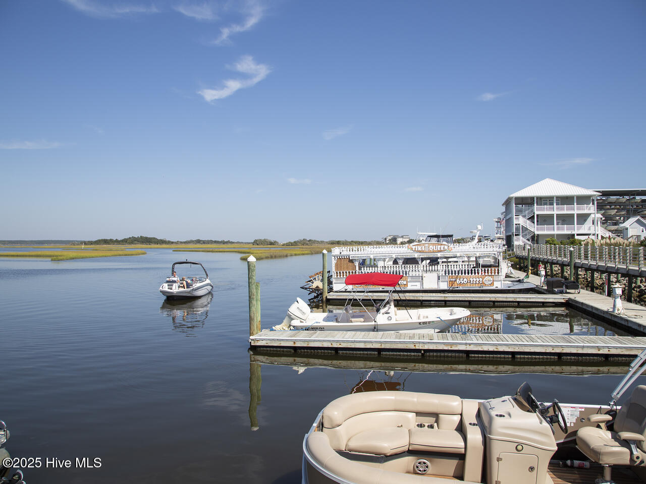 100512598 | Photo 52