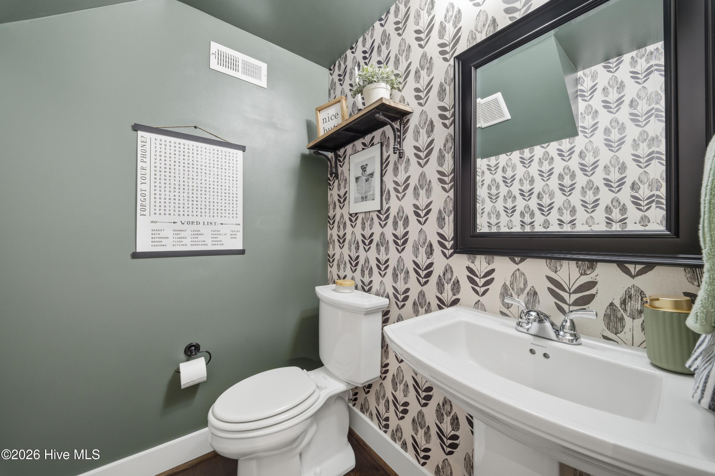 419 Campus Drive, Moyock, NC, 27958