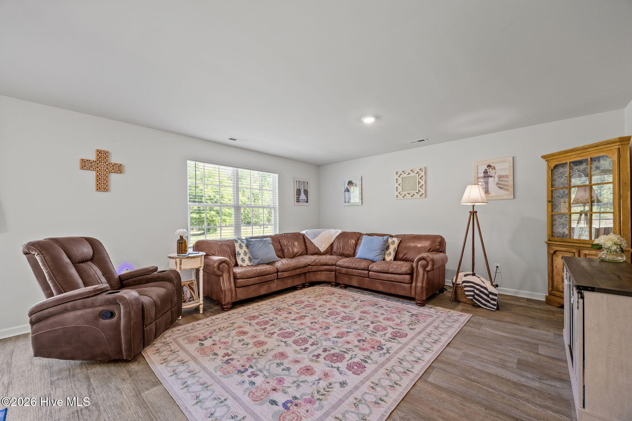 144 Bur Oaks Boulevard,Newport