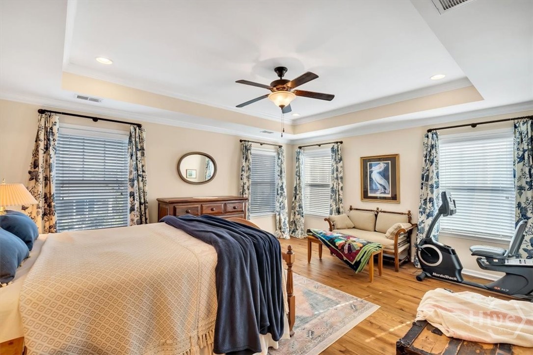 Primary suite with tray ceiling