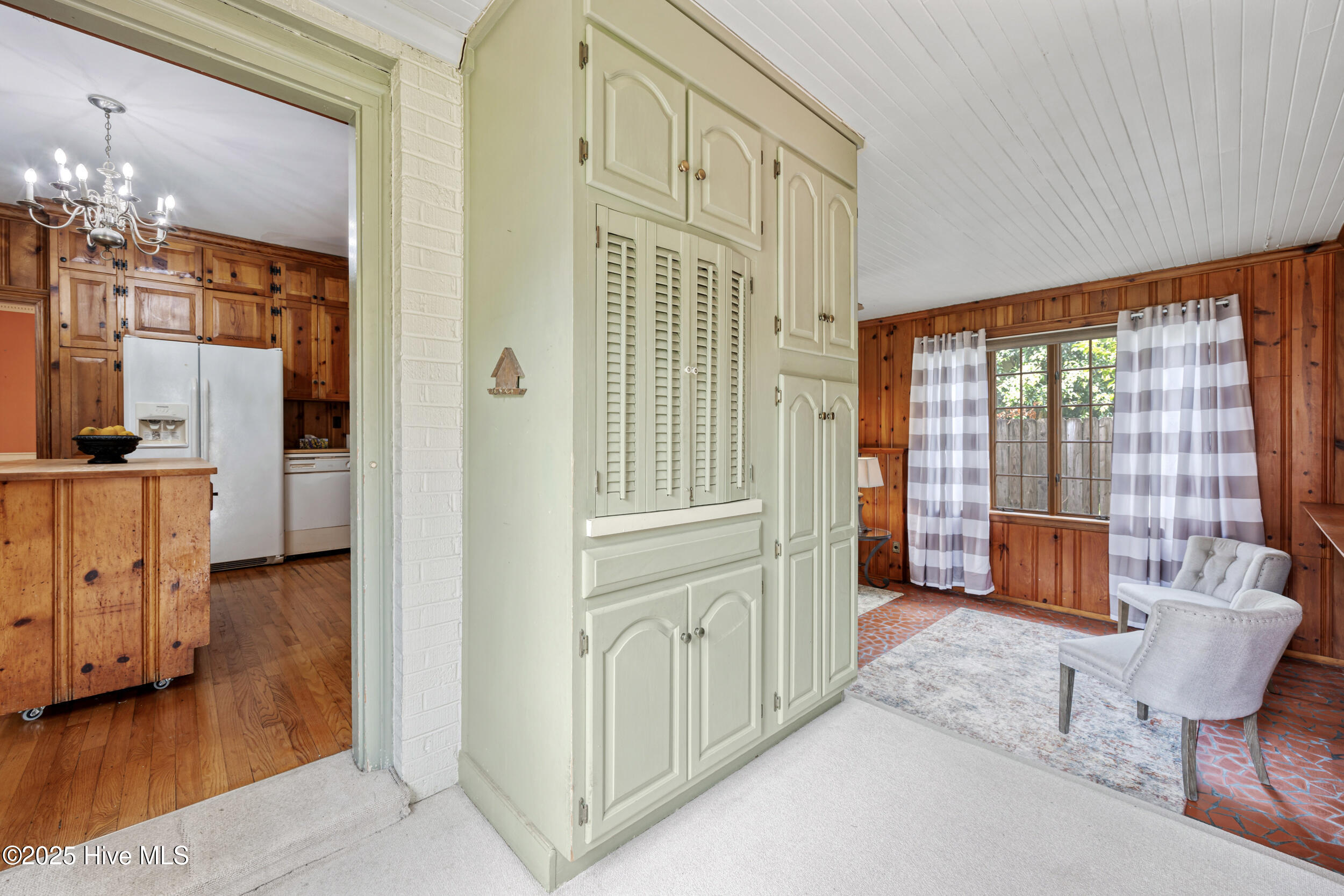 1300 Fairfax Avenue, Elizabeth City, NC, 27909