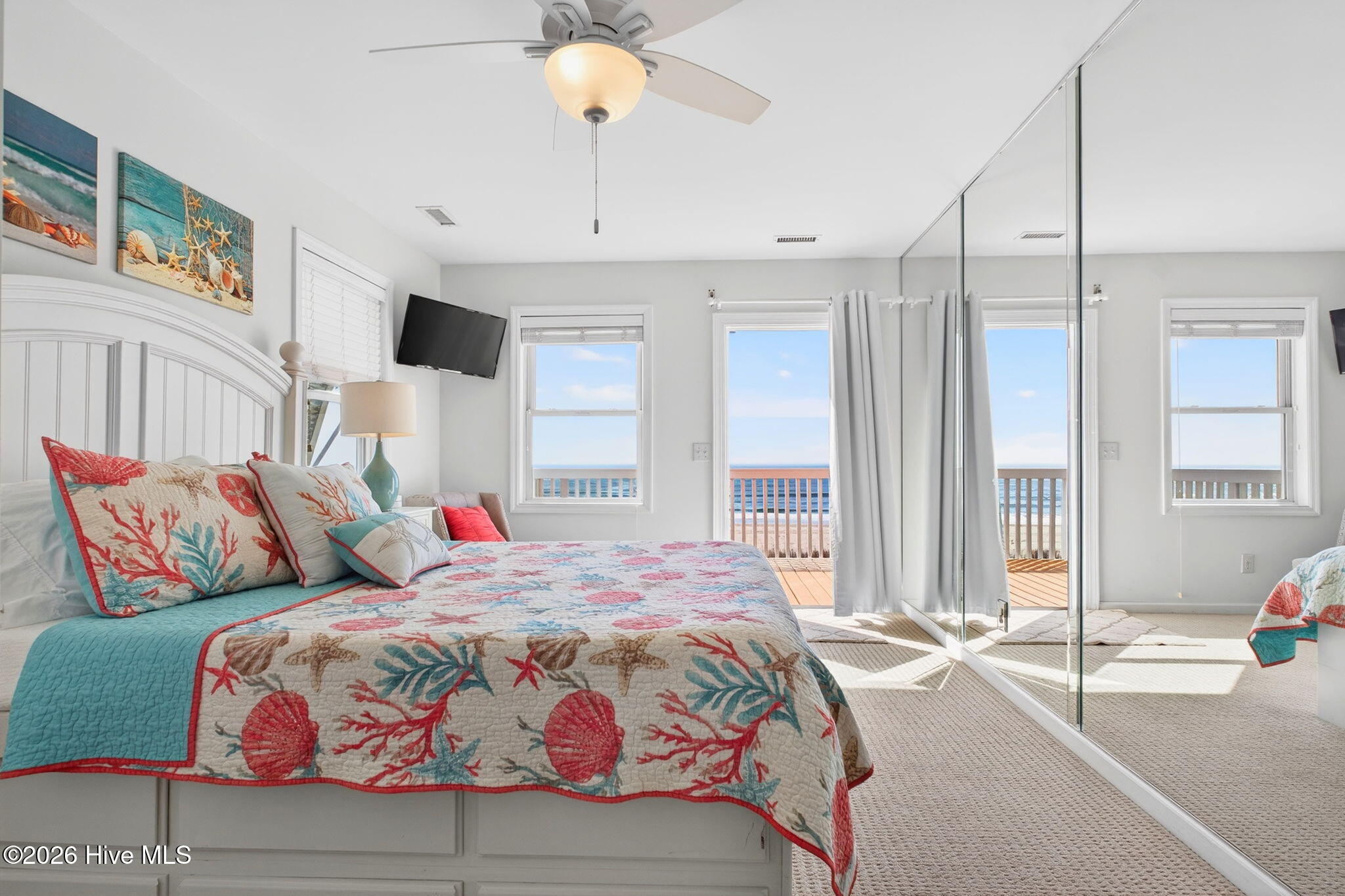 100558520 | Photo 30