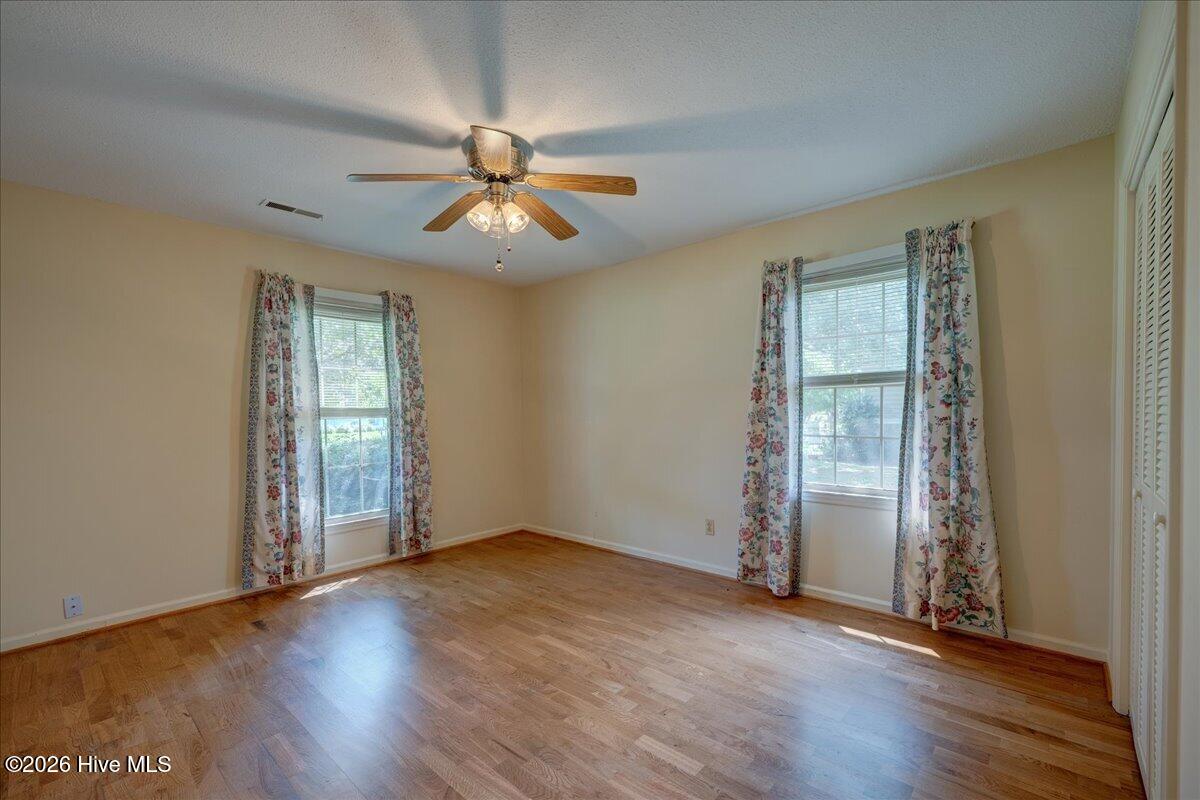 4904 Hillandale Road,Trent Woods