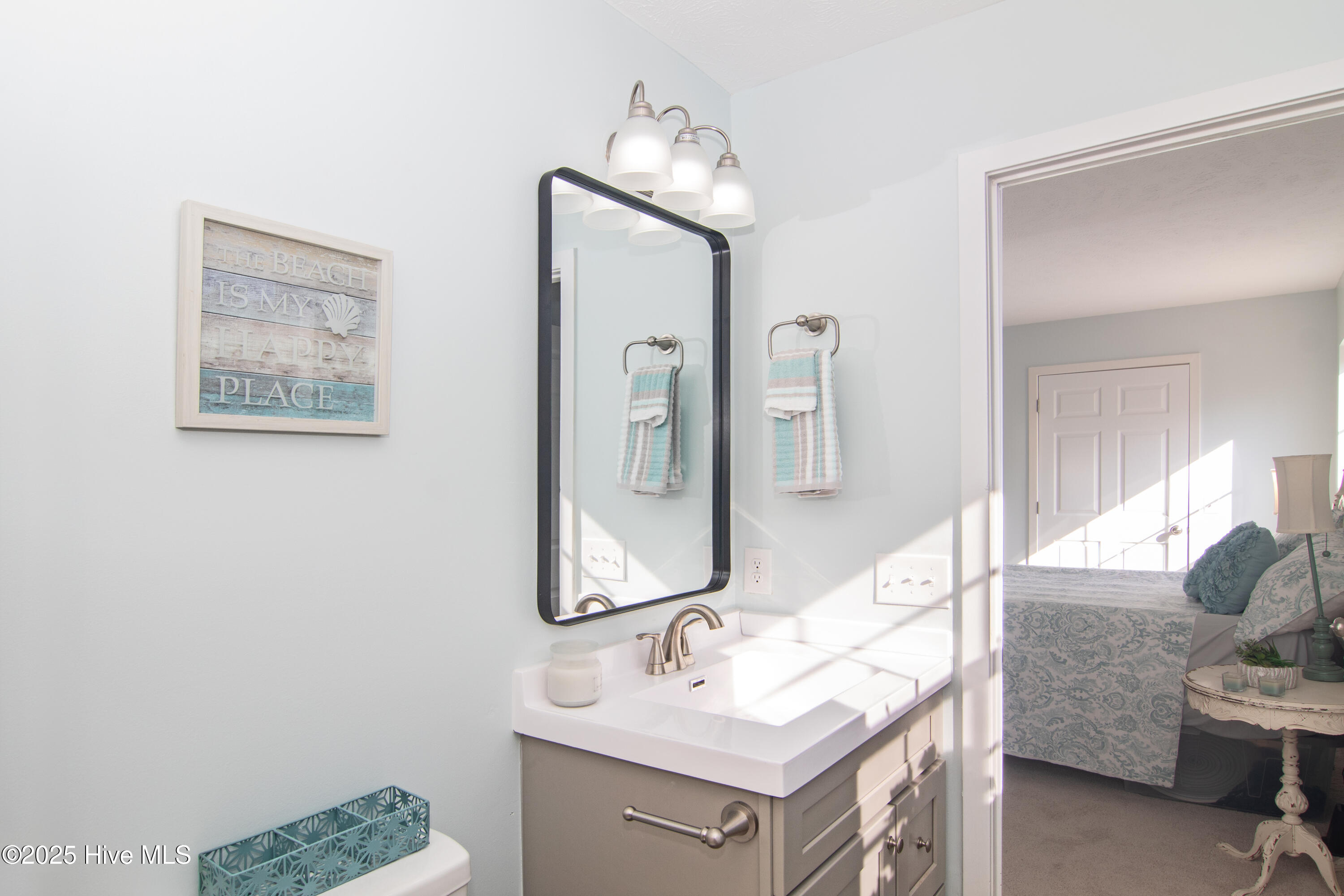 100546709 | Photo 22