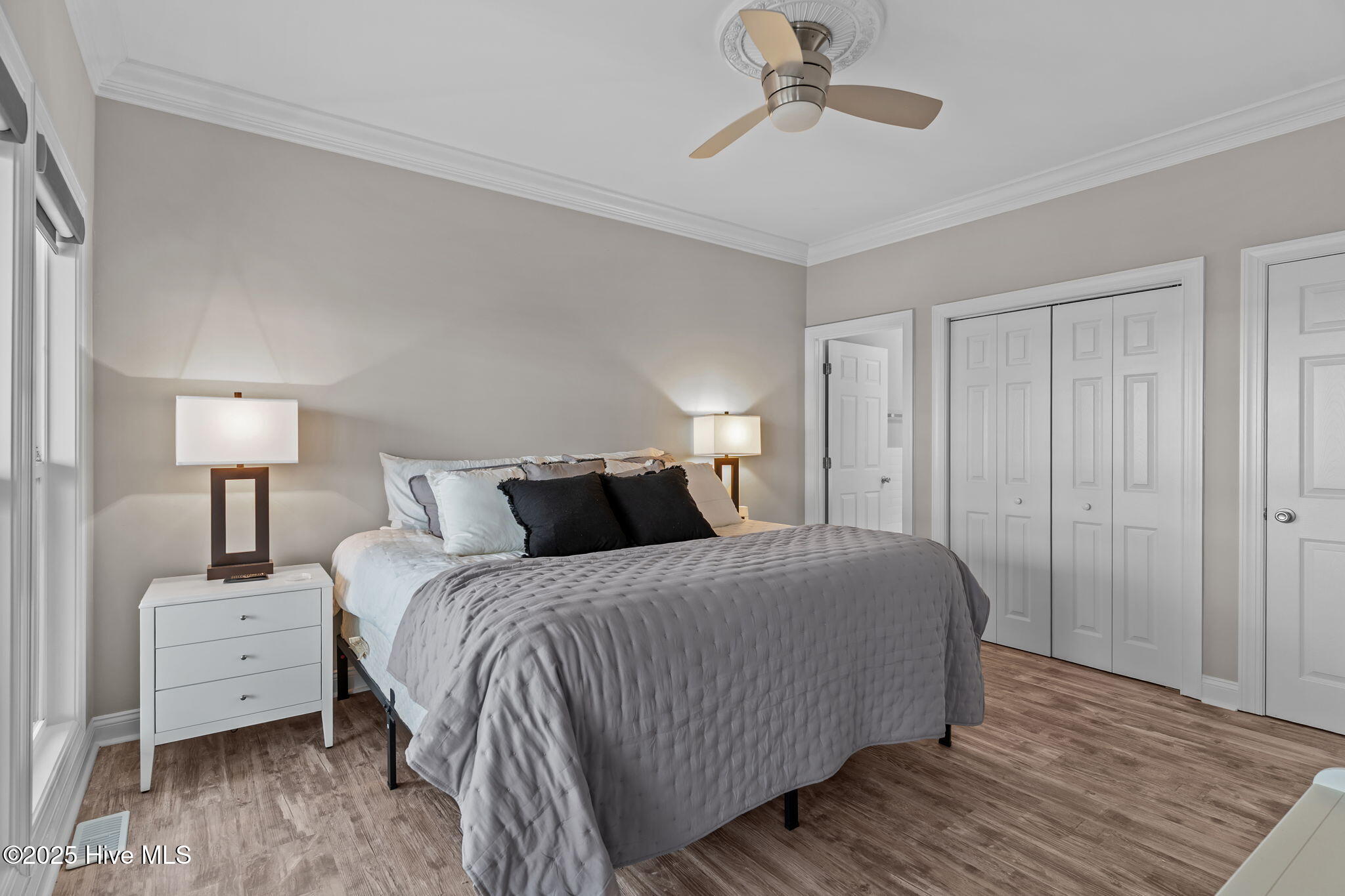 100544258 | Photo 23