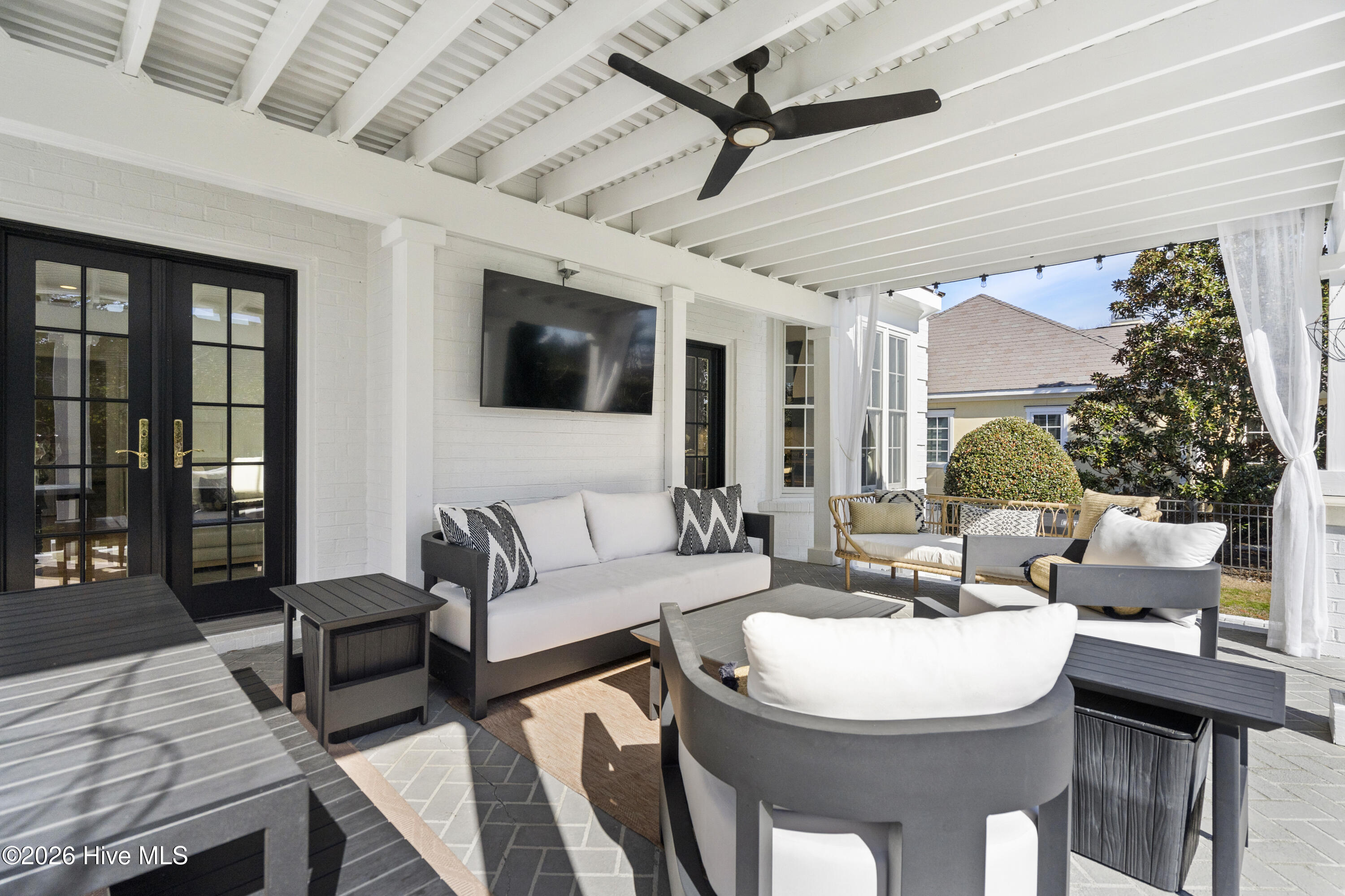 100552221 | Photo 28