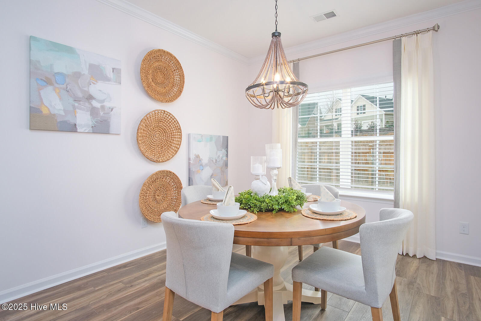 100558065 | Photo 10