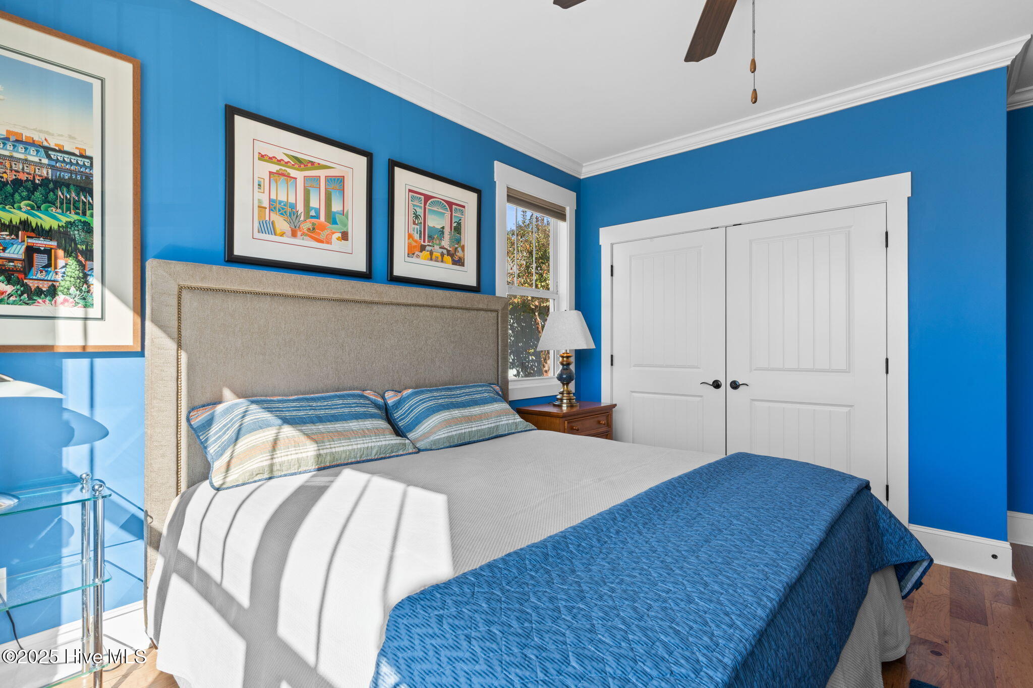 100569449 | Photo 54