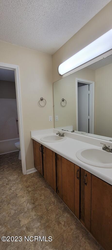 100544566 | Photo 25