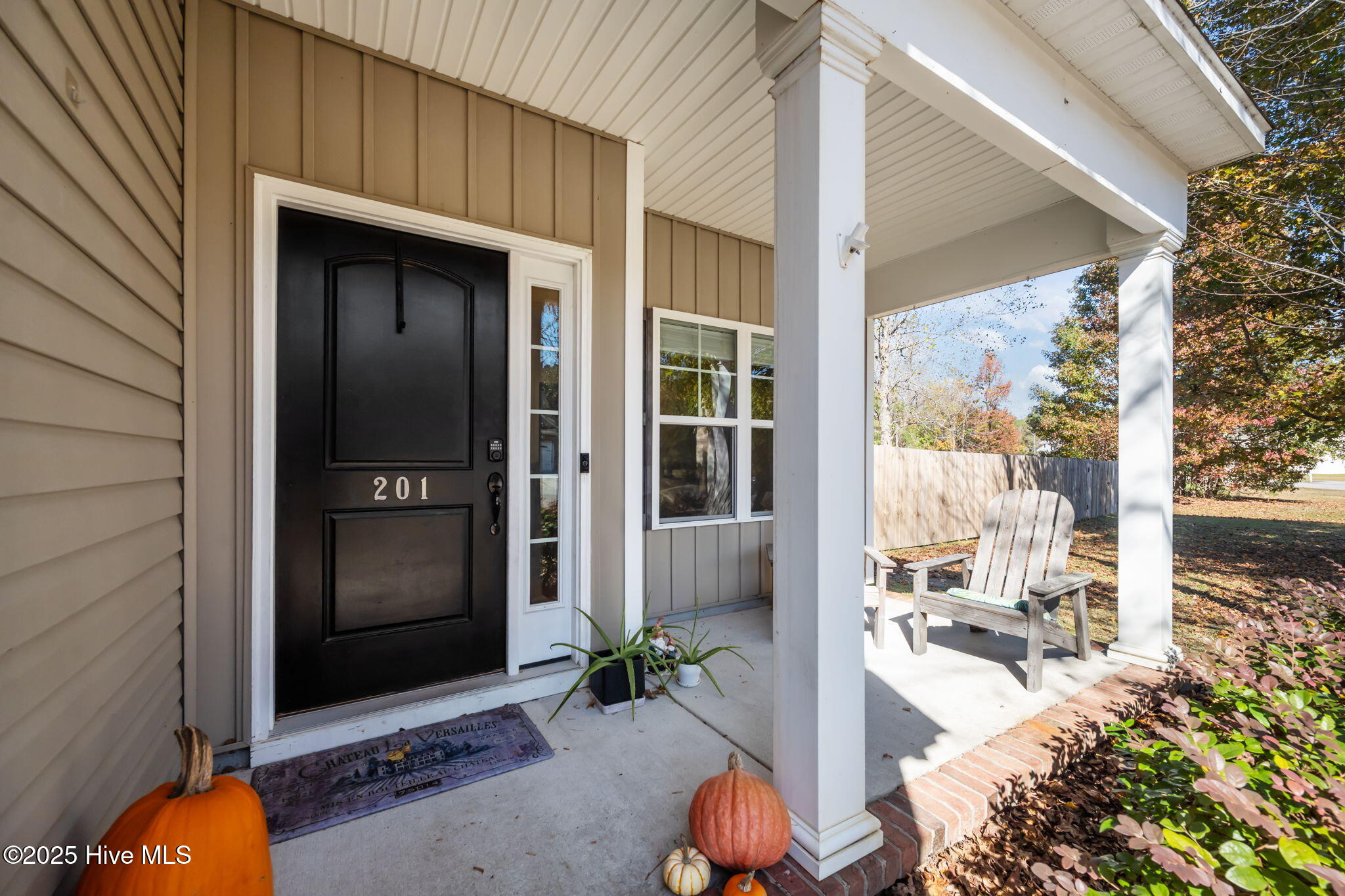 100540594 | Photo 41