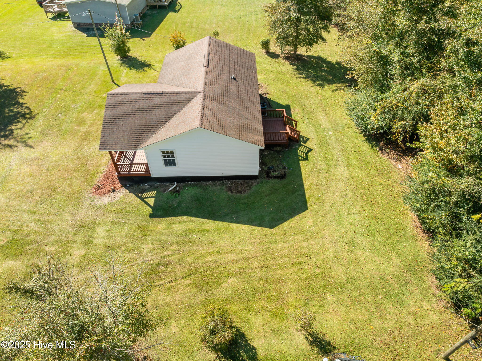 100539166 | Photo 46