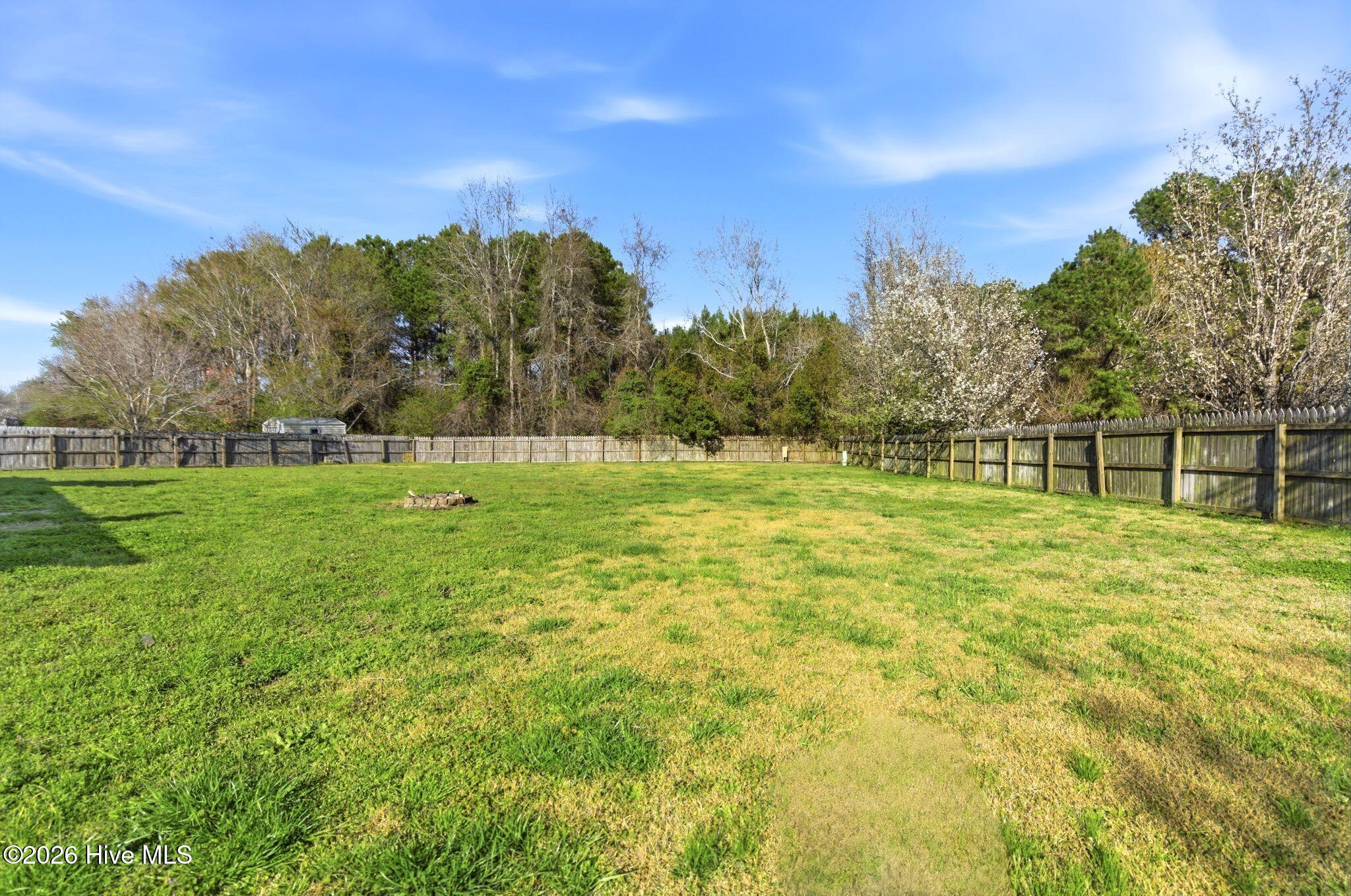 100561661 | Photo 36