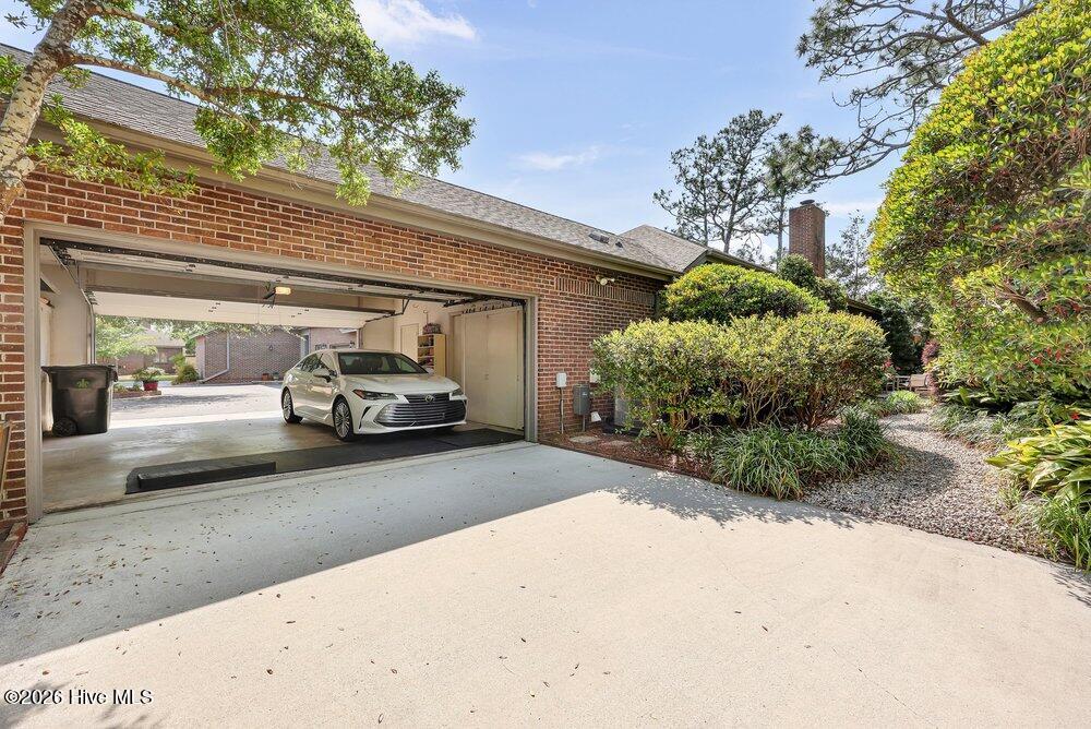 3703 Reston Court B, Wilmington, NC 28403 – photo 19: Rear Entry to Garage