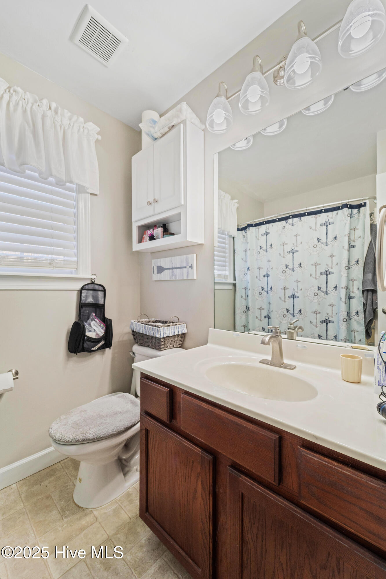 100546959 | Photo 21