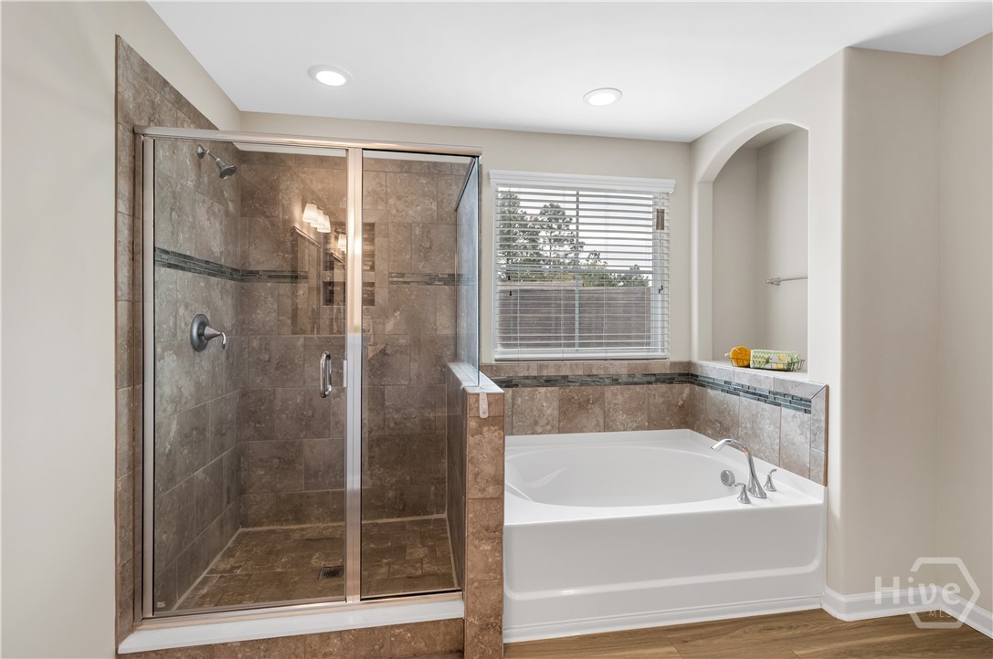 Primary Bathroom (Upper)