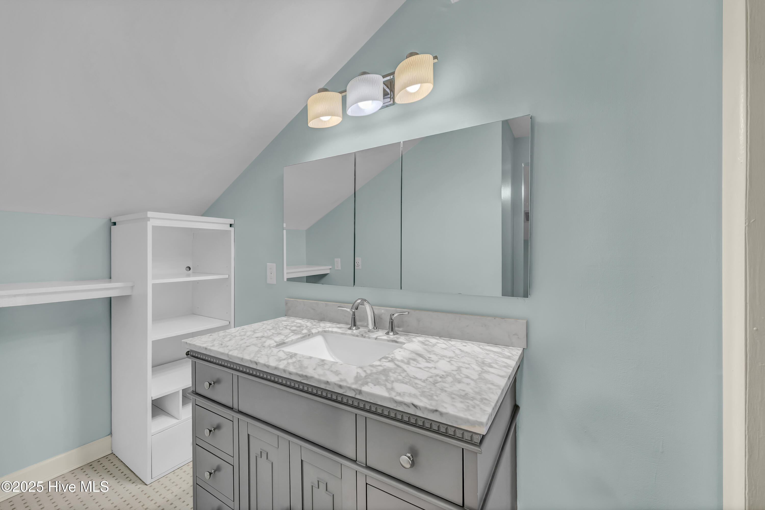 100531639 | Photo 10