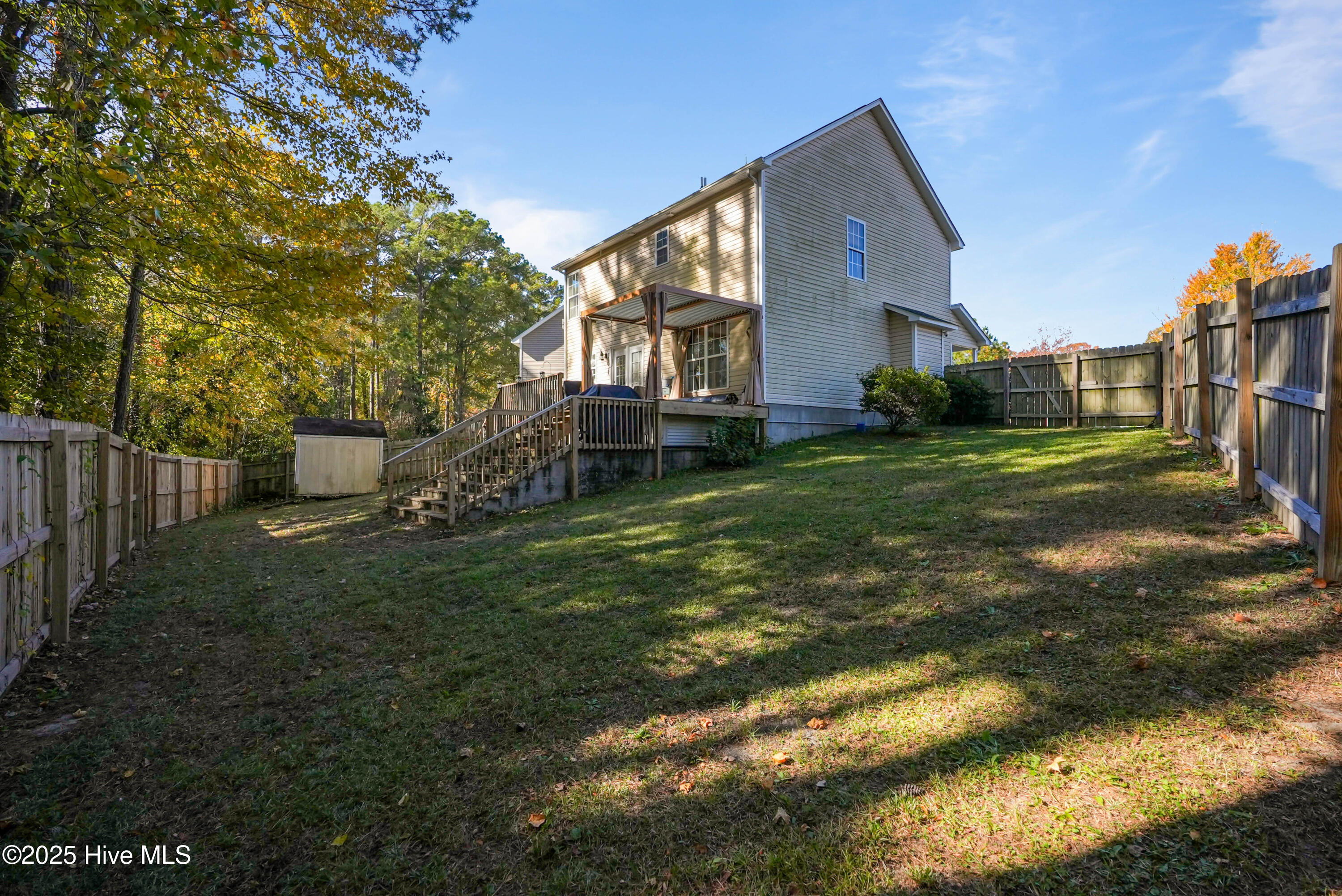 100542375 | Photo 33