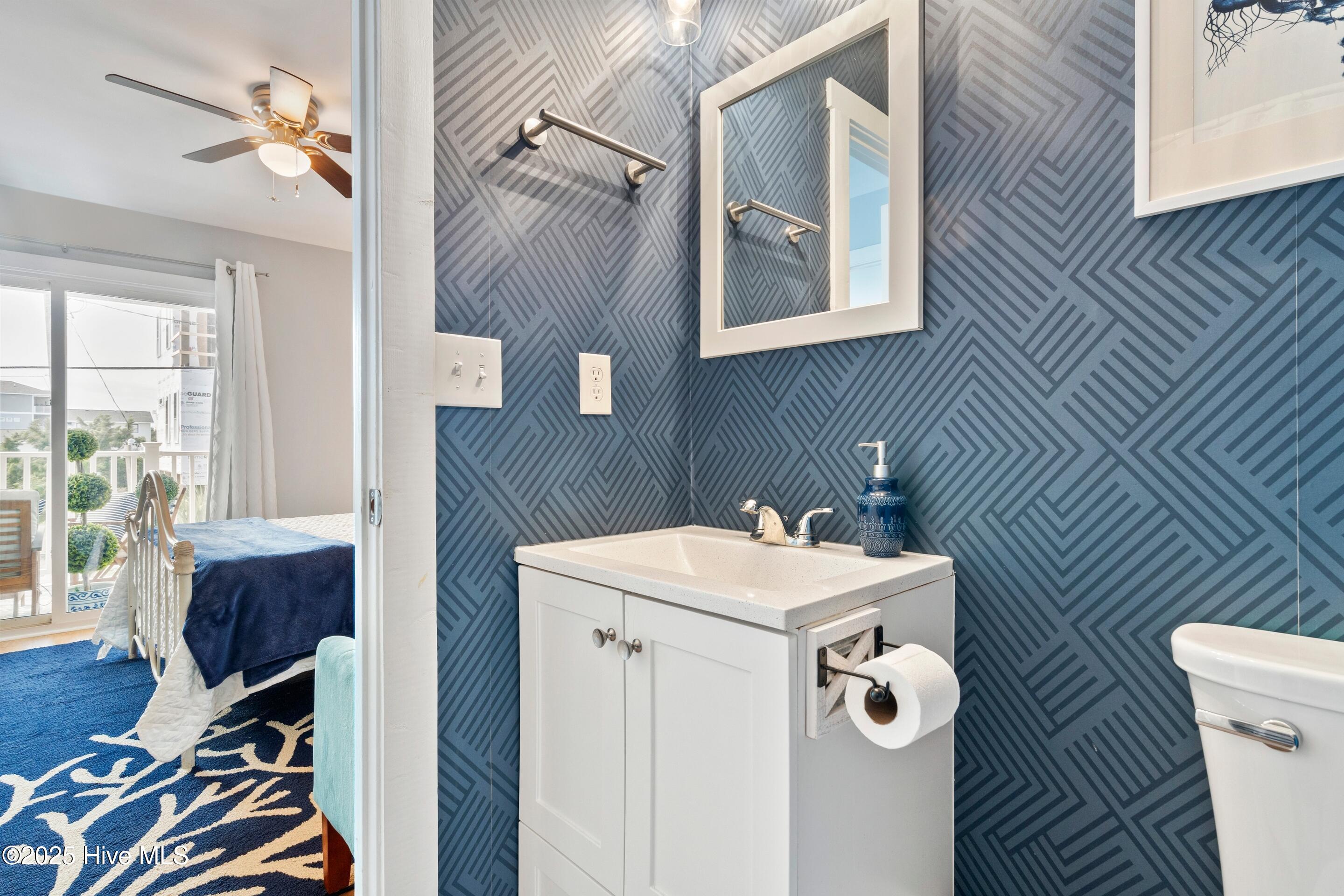 100535688 | Photo 27